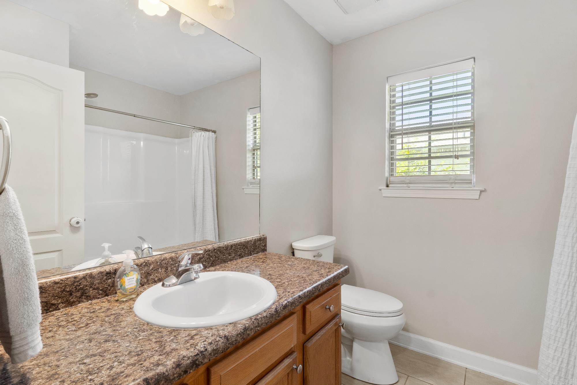 347 Meadow Creek Dr  Benton, AR