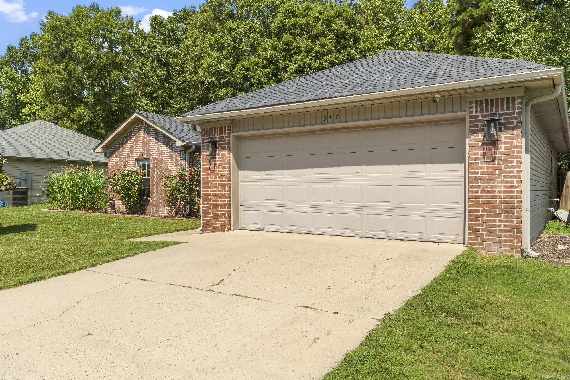 347 Meadow Creek Dr  Benton, AR