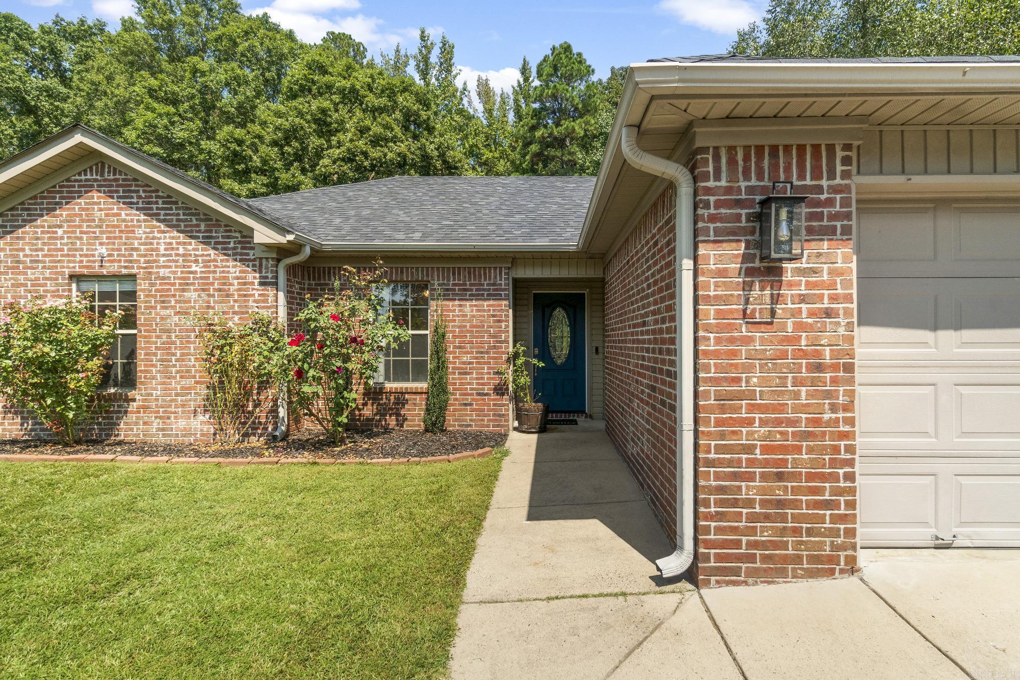 347 Meadow Creek Dr  Benton, AR
