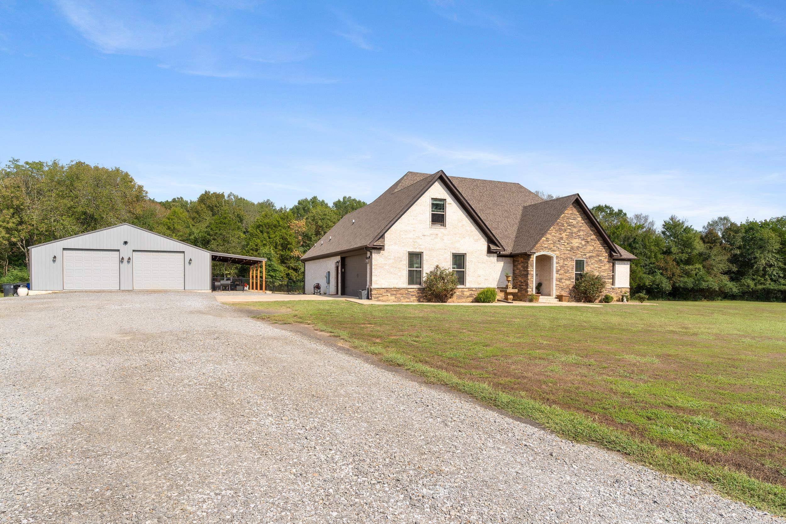 8 Harrington  Greenbrier, AR