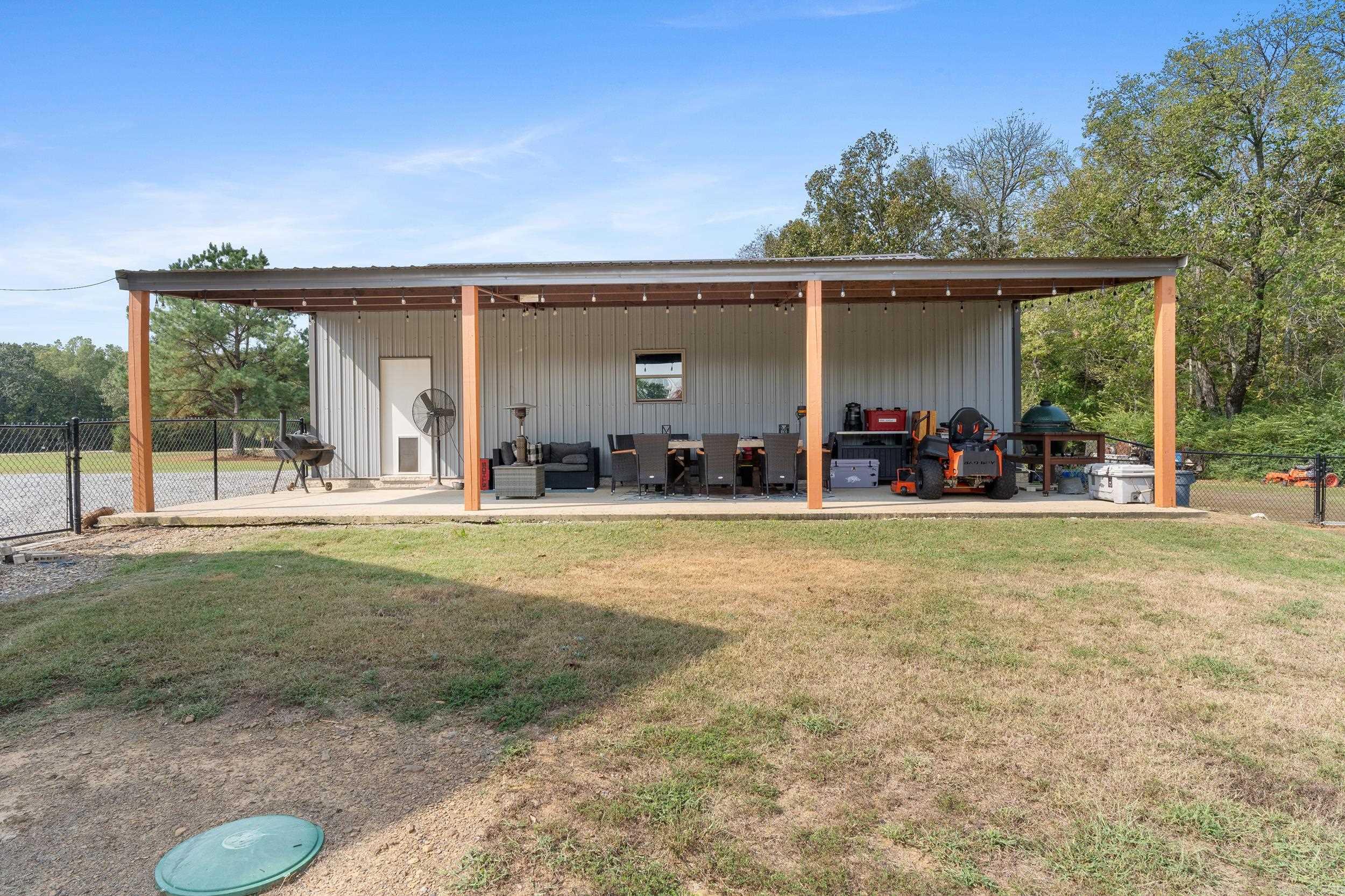 8 Harrington  Greenbrier, AR