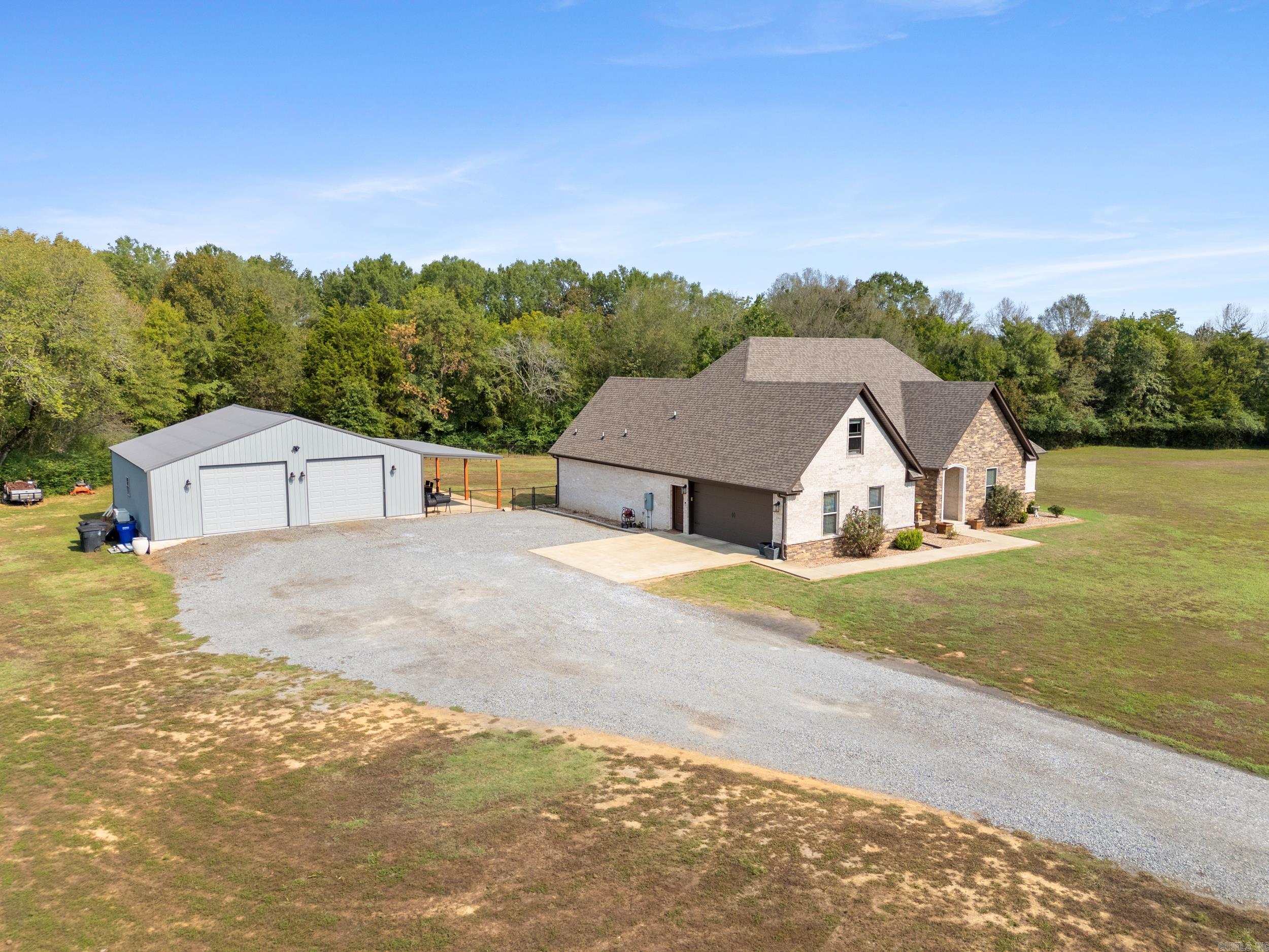 8 Harrington  Greenbrier, AR