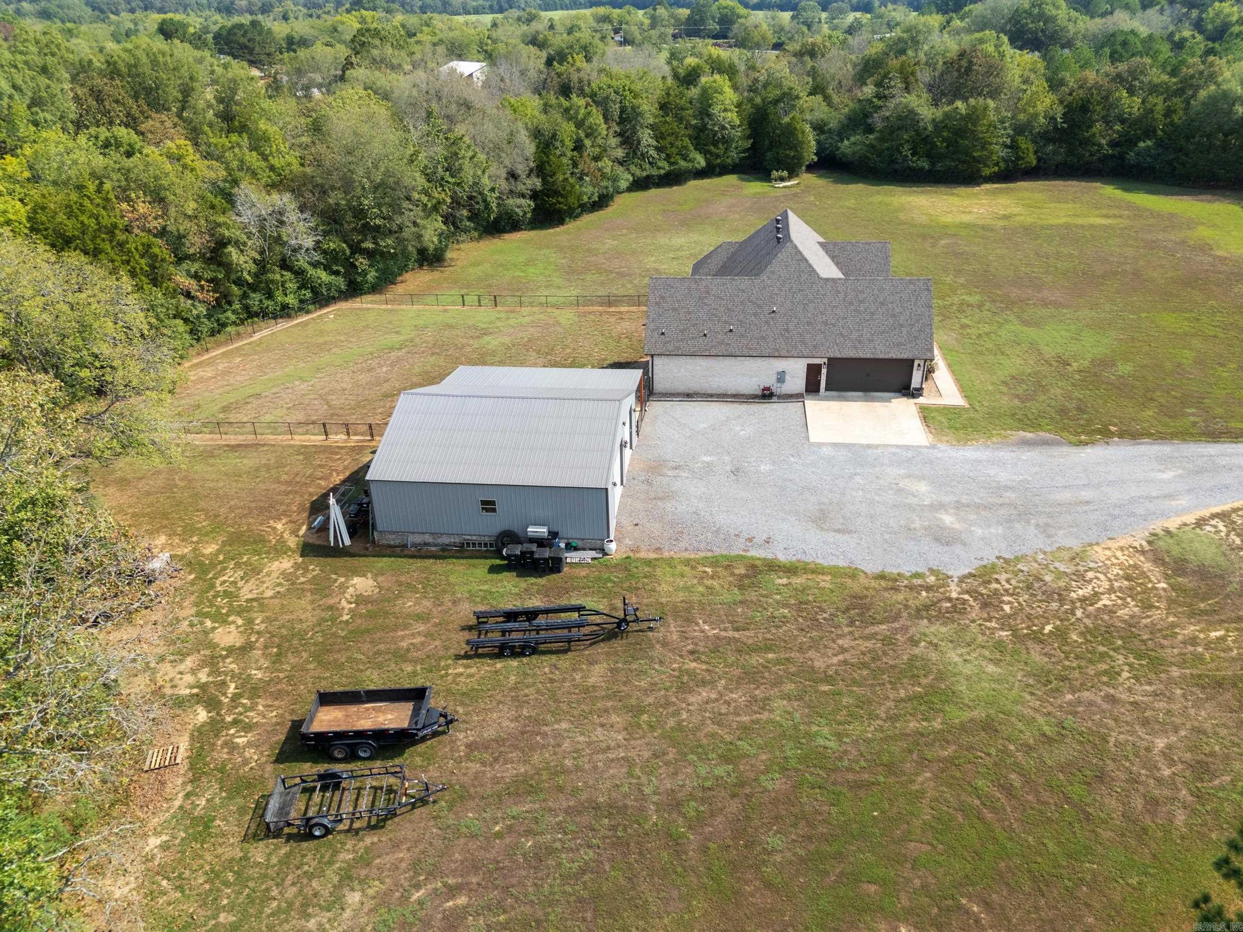 8 Harrington  Greenbrier, AR