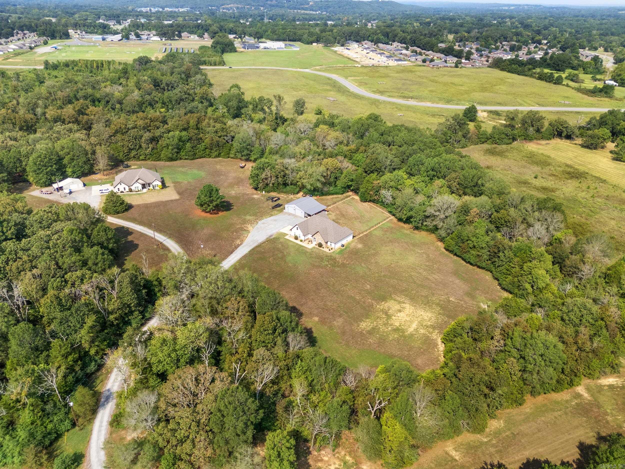 8 Harrington  Greenbrier, AR