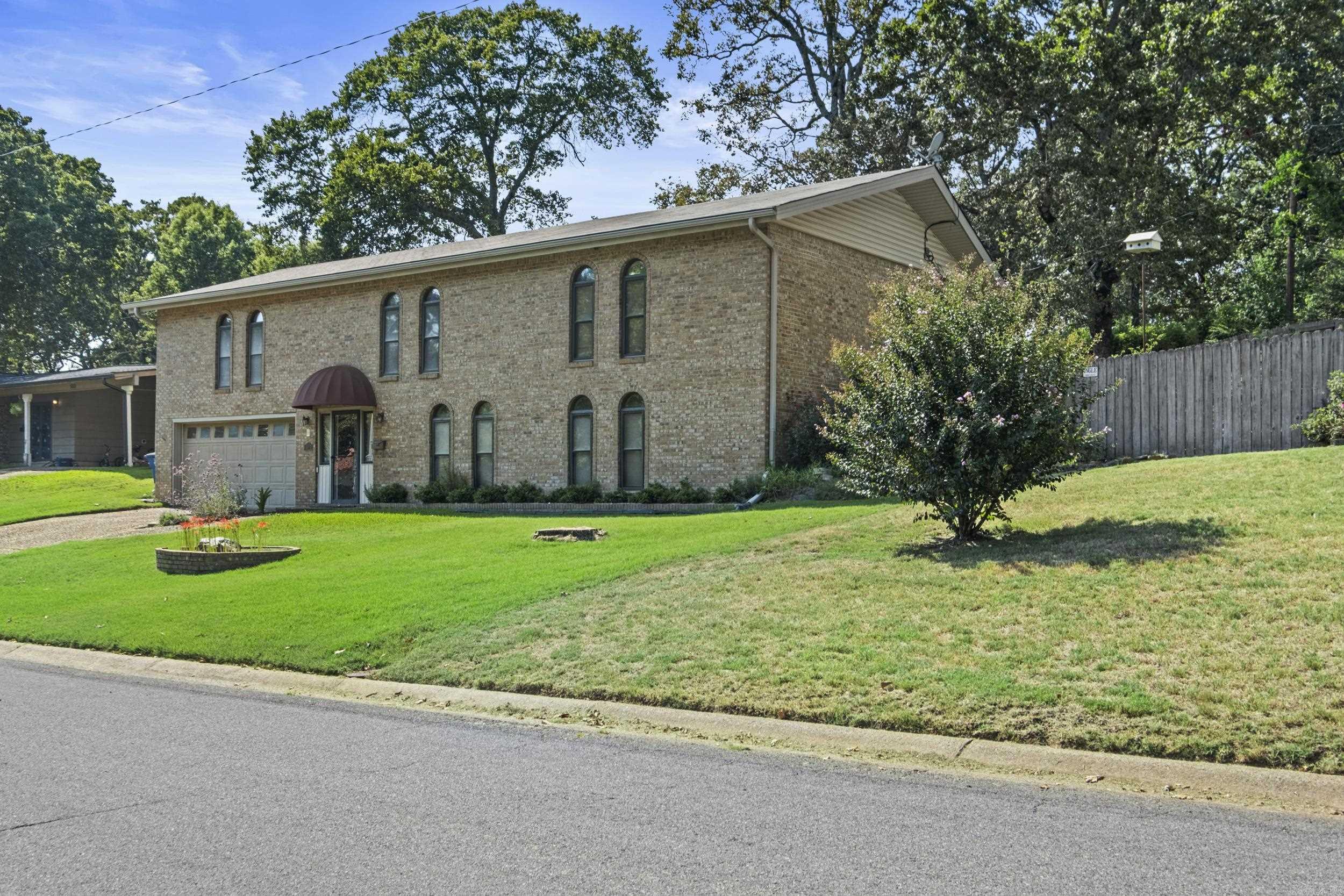 5605 N Walnut  North Little Rock, AR