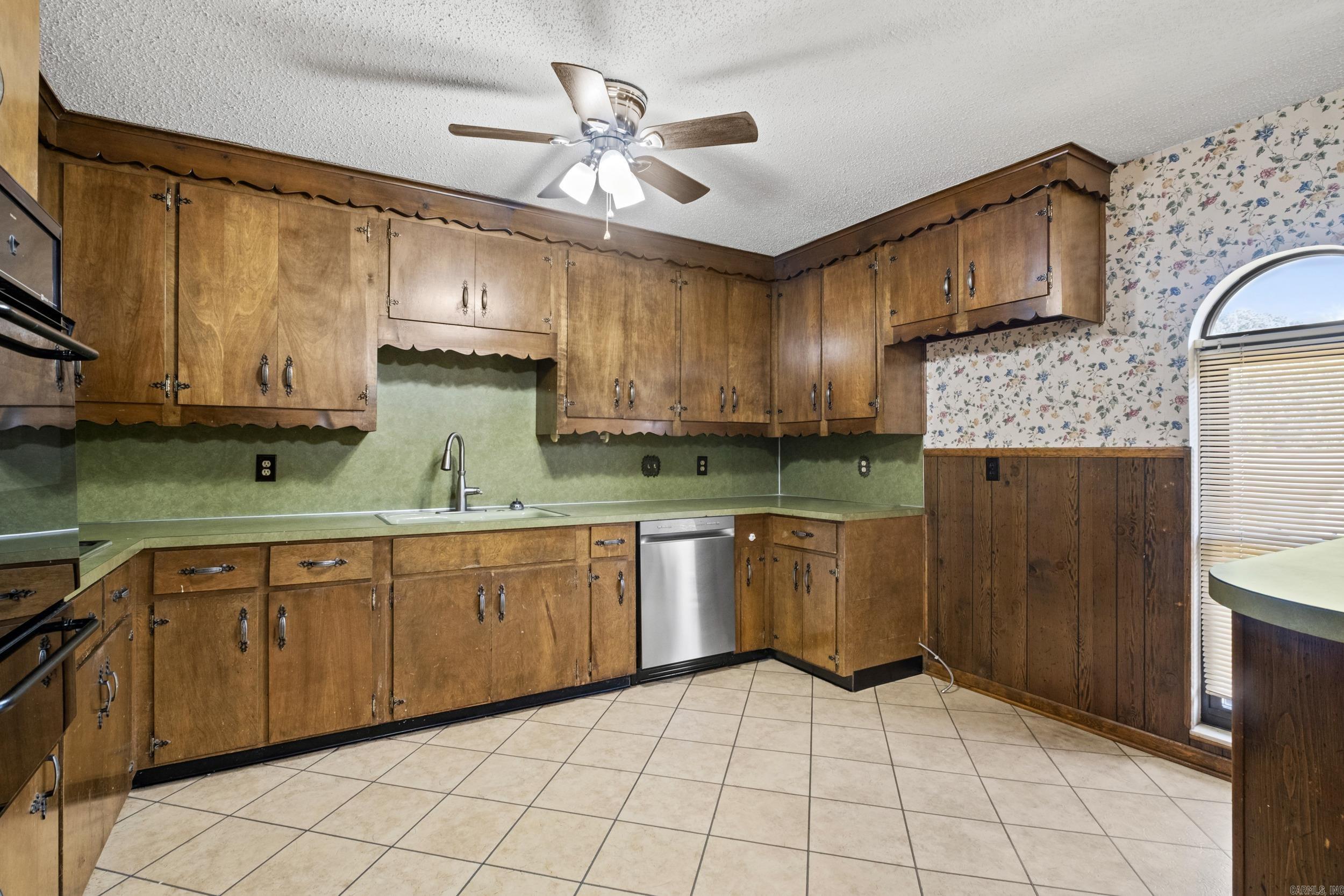 5605 N Walnut  North Little Rock, AR
