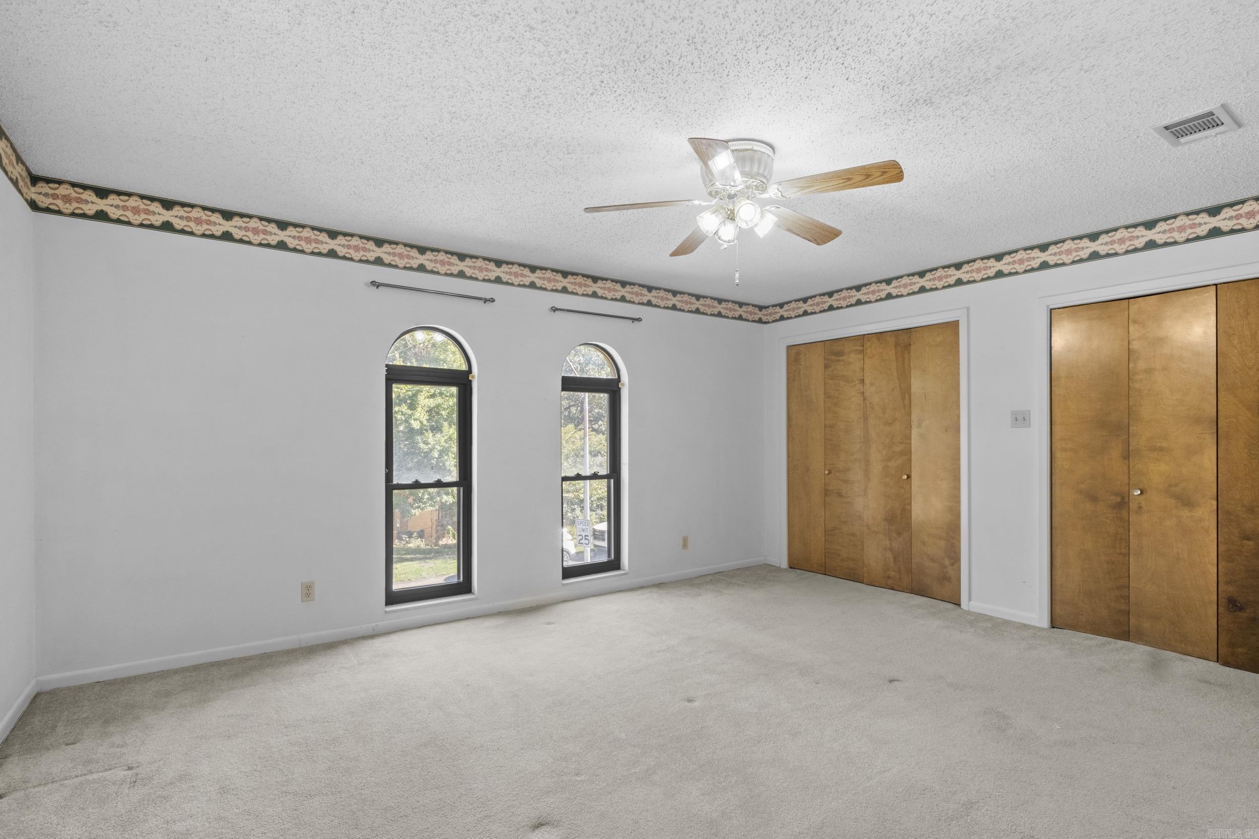 5605 N Walnut  North Little Rock, AR