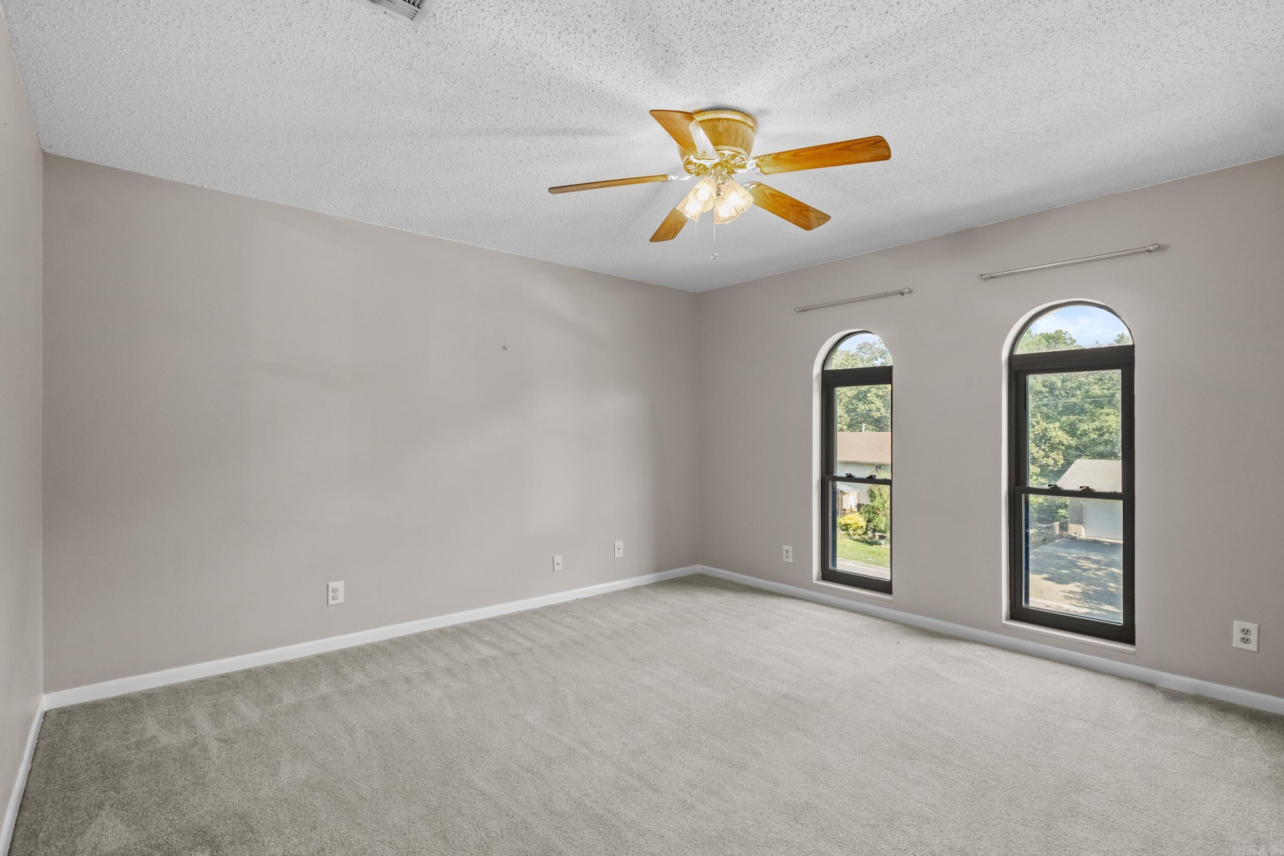 5605 N Walnut  North Little Rock, AR