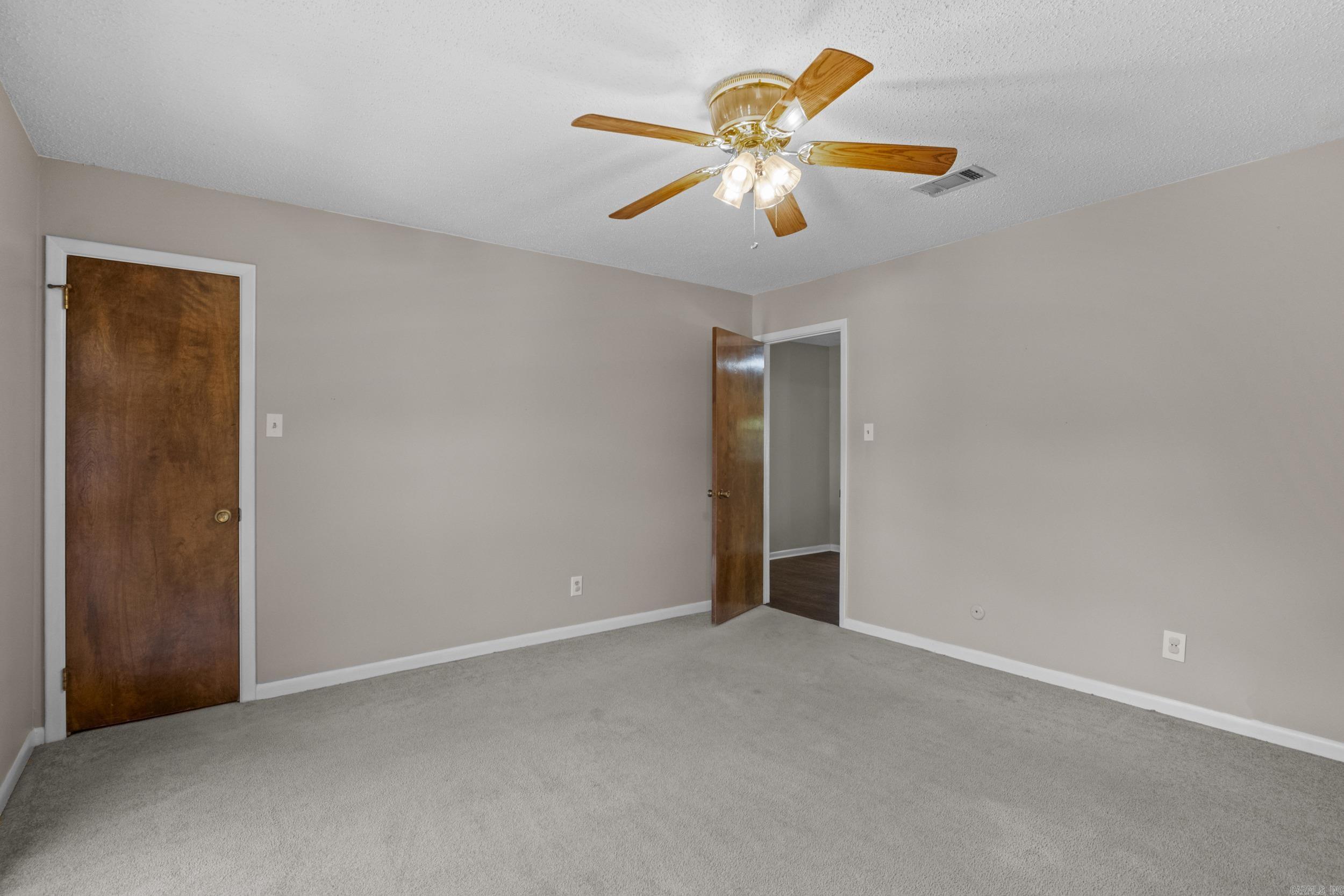 5605 N Walnut  North Little Rock, AR