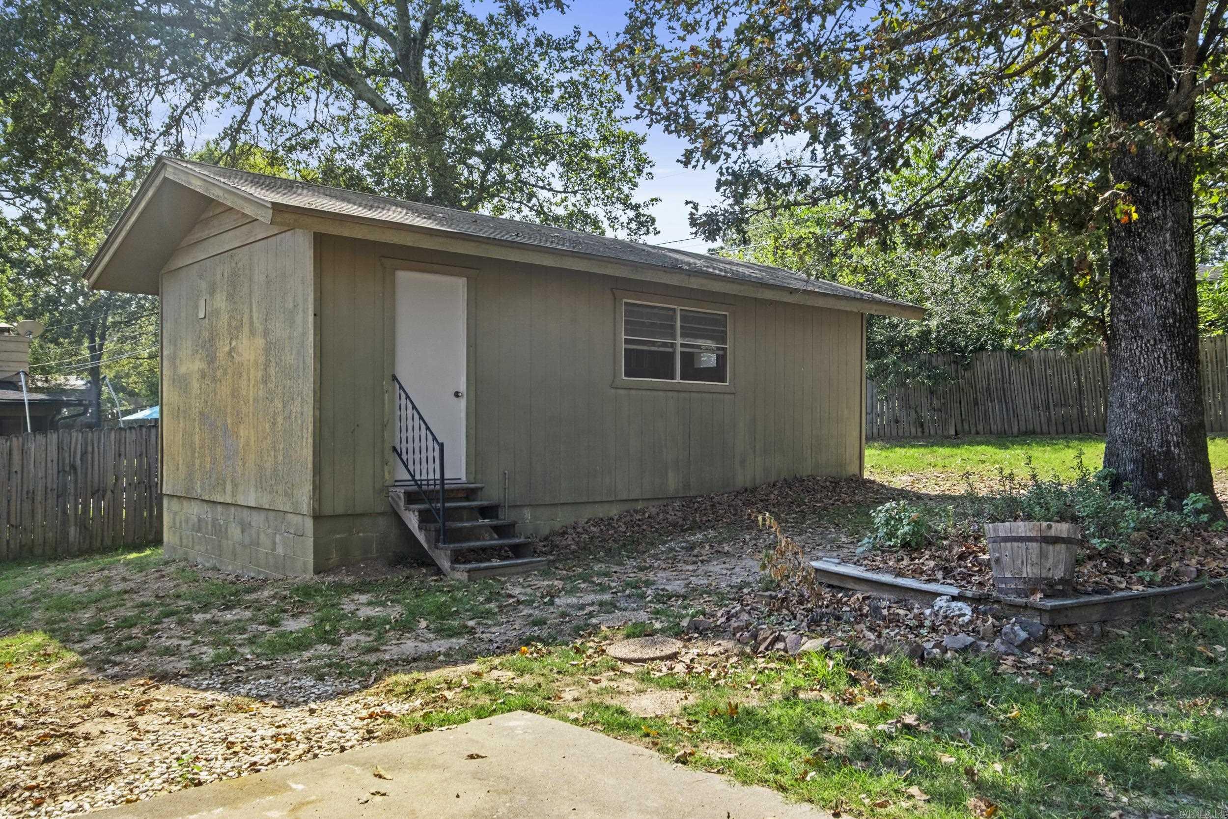 5605 N Walnut  North Little Rock, AR
