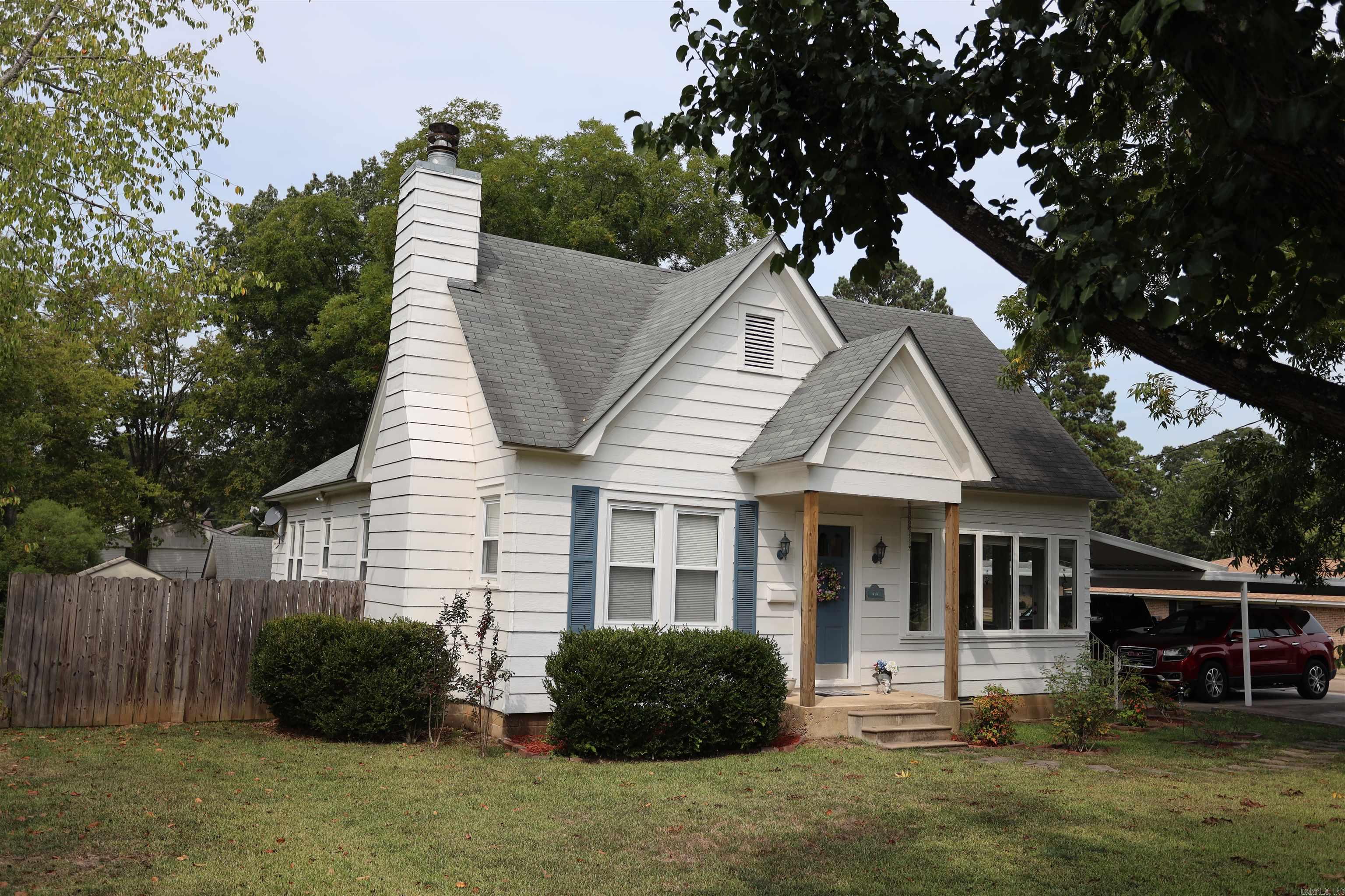 415 Cherry  Warren, AR