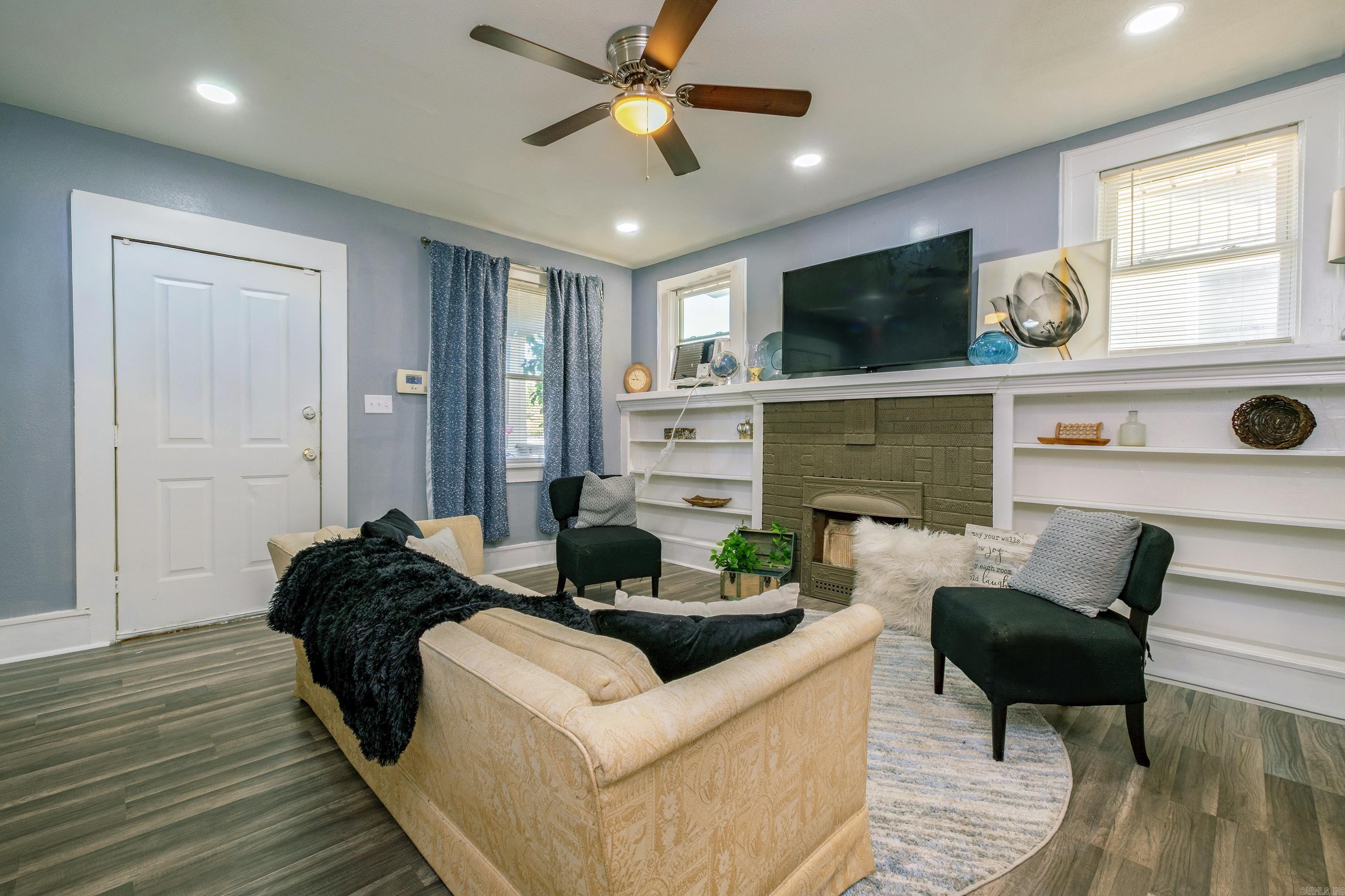 2115 McAlmont  Little Rock, AR