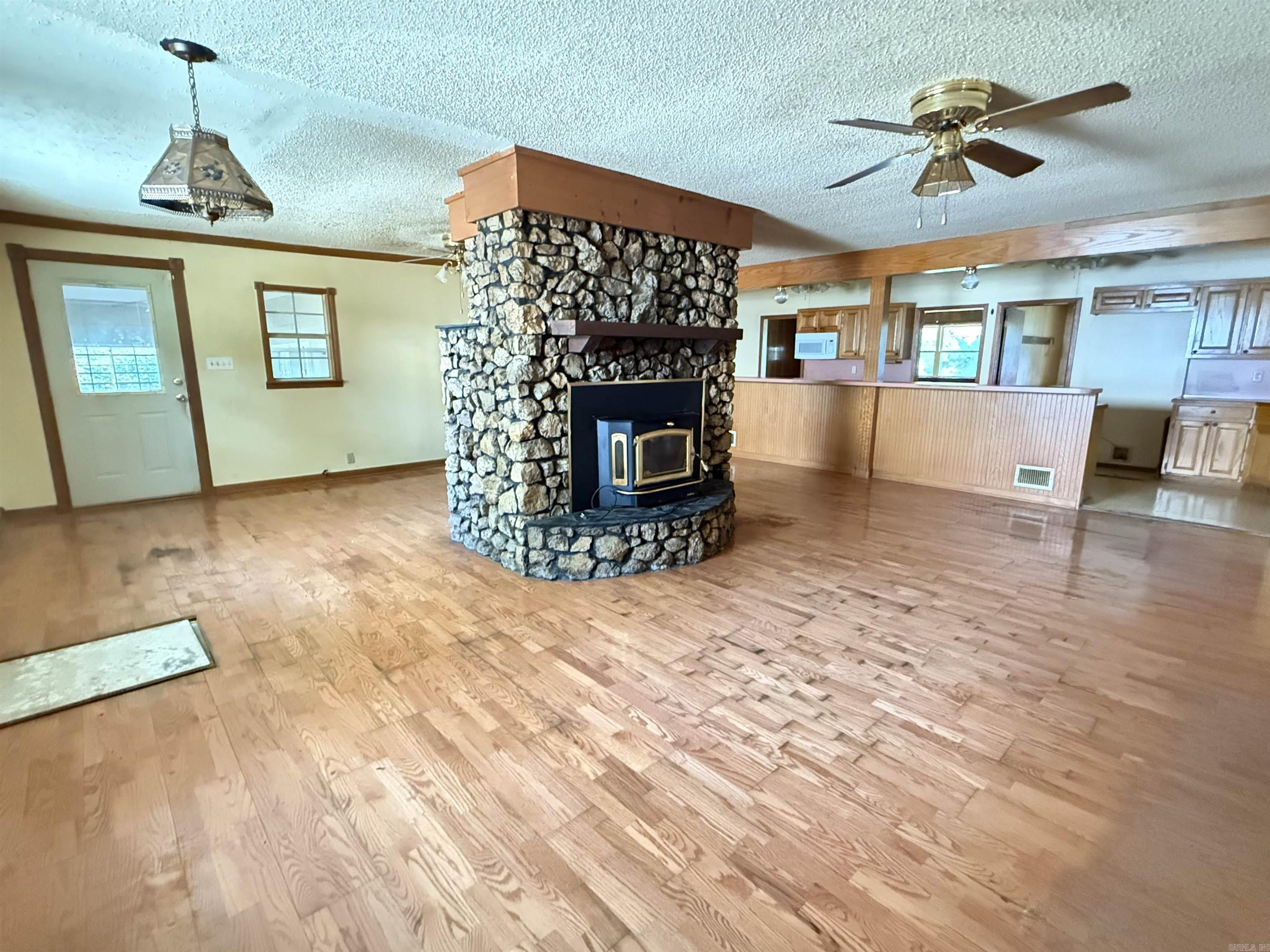 696 Mulberry Salem  Benton, AR