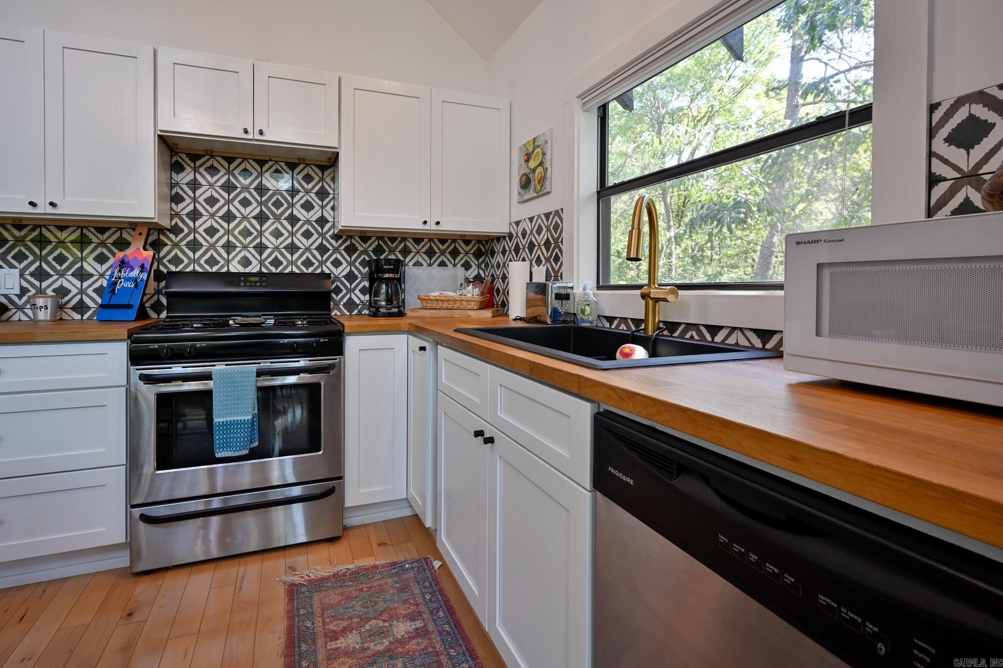 128 Polk Road 718  Mena, AR