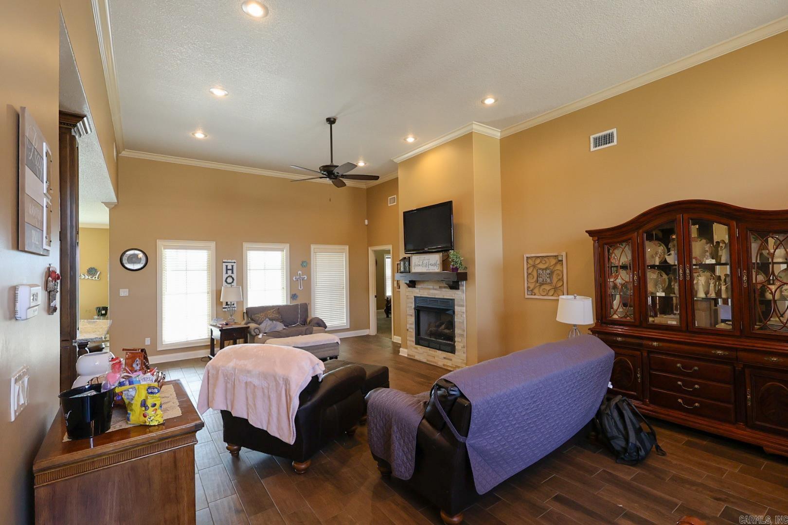 2401 Flatrock  Jonesboro, AR