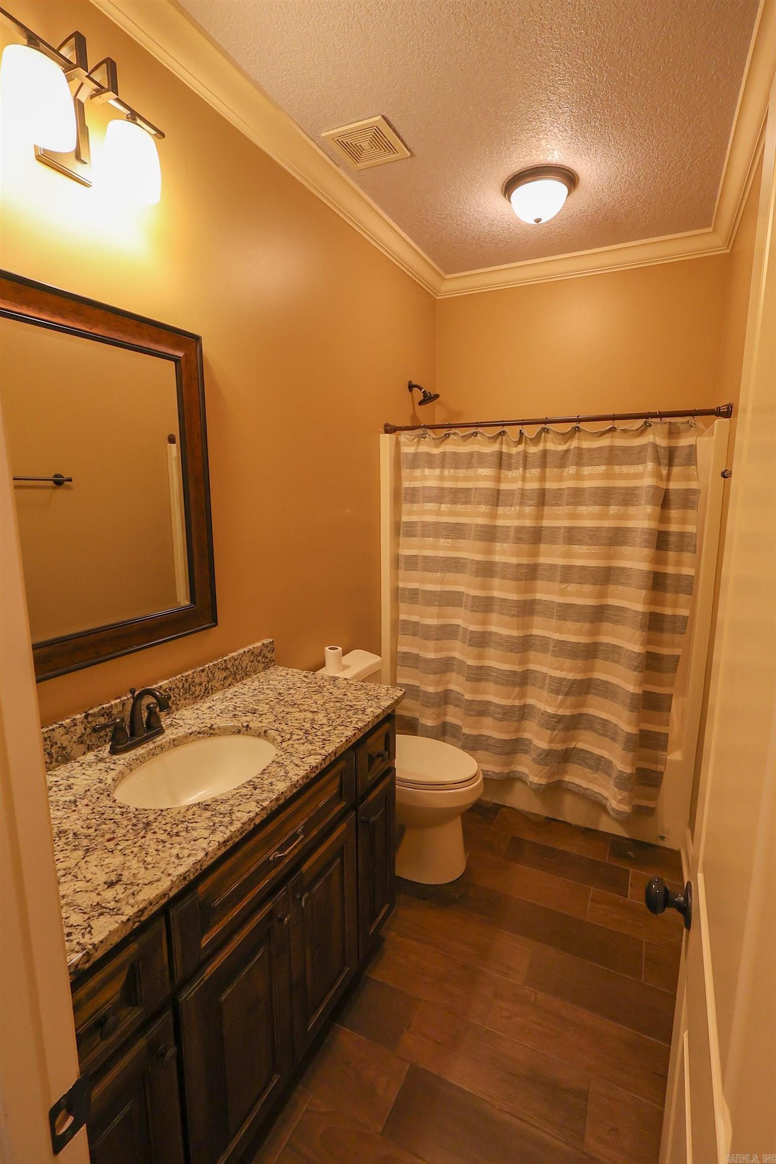 2401 Flatrock  Jonesboro, AR