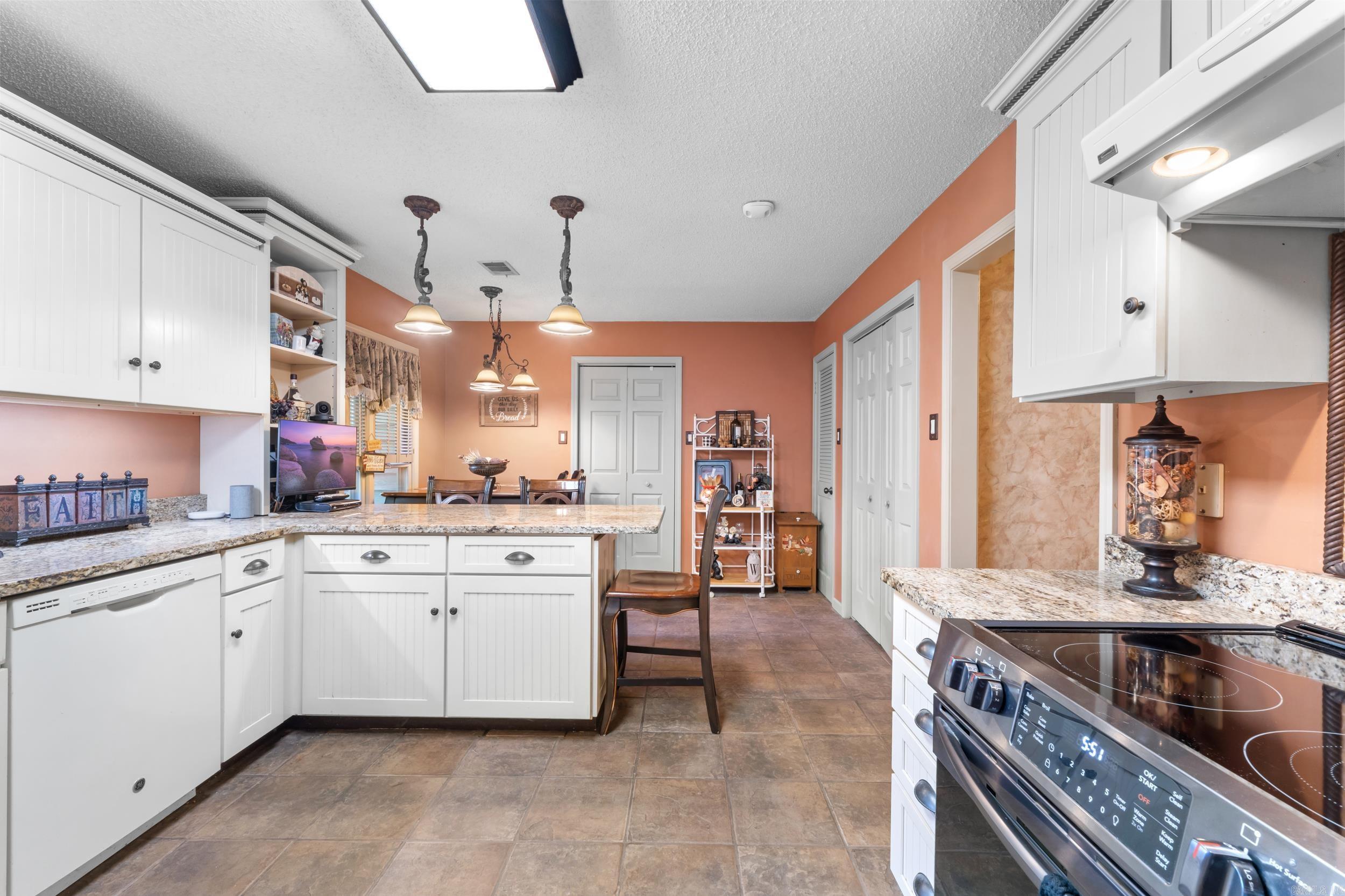 3207 Creekwood  Jonesboro, AR