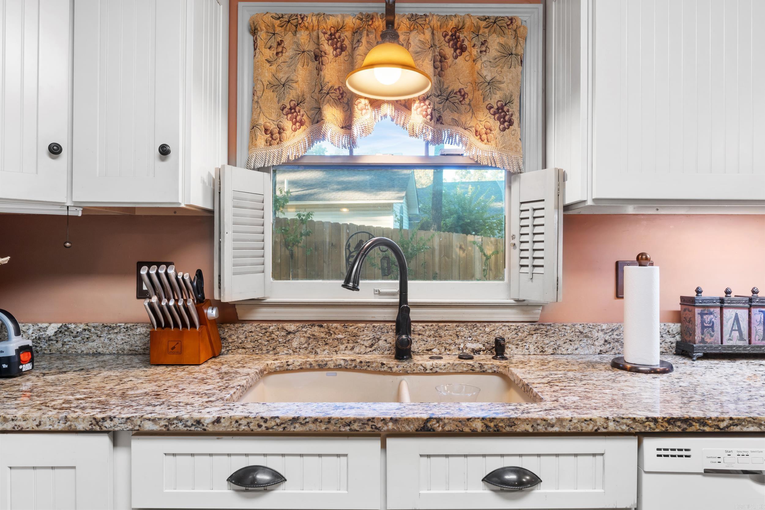 3207 Creekwood  Jonesboro, AR