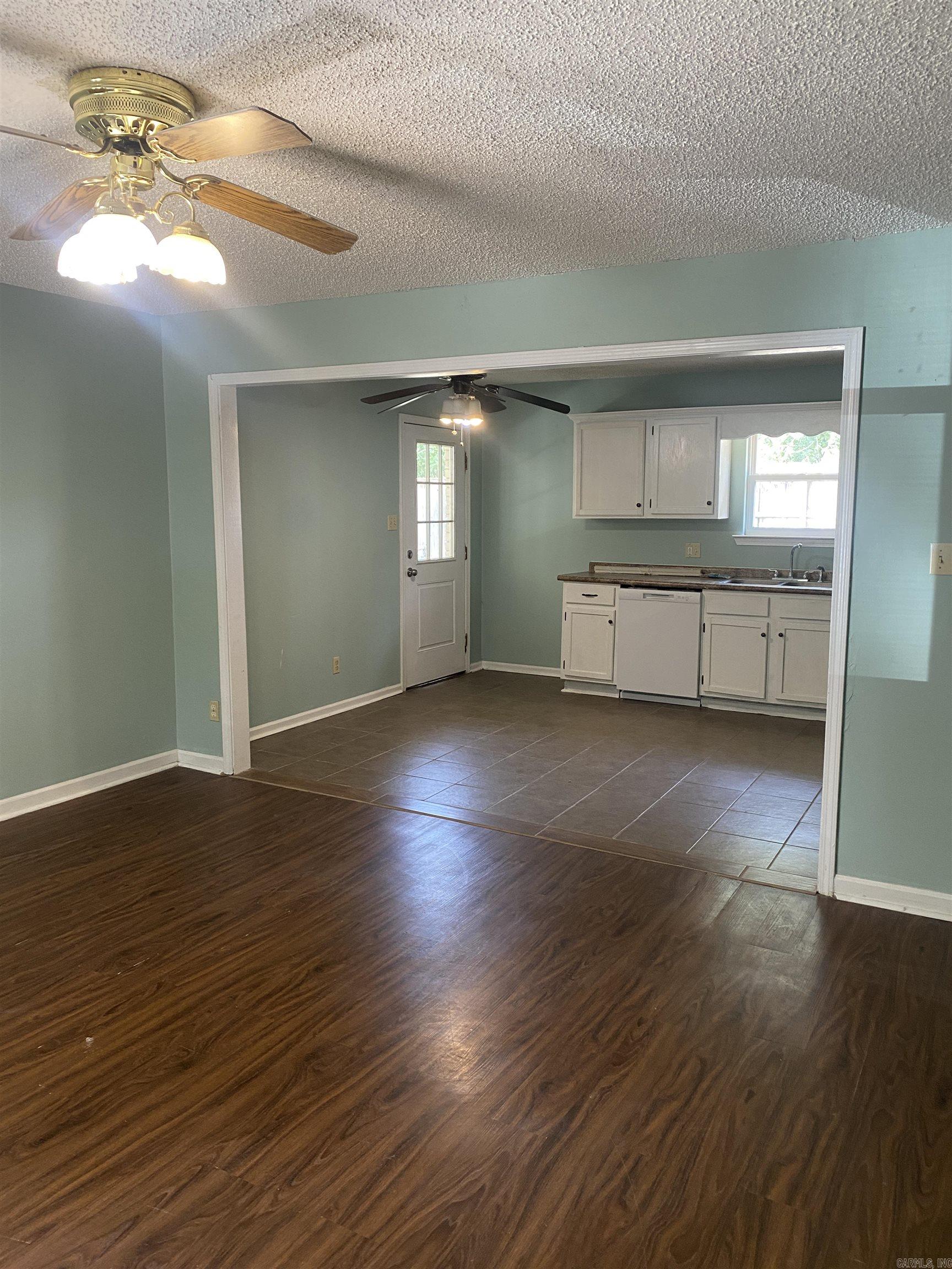 13 Blossom Lane  Greenbrier, AR