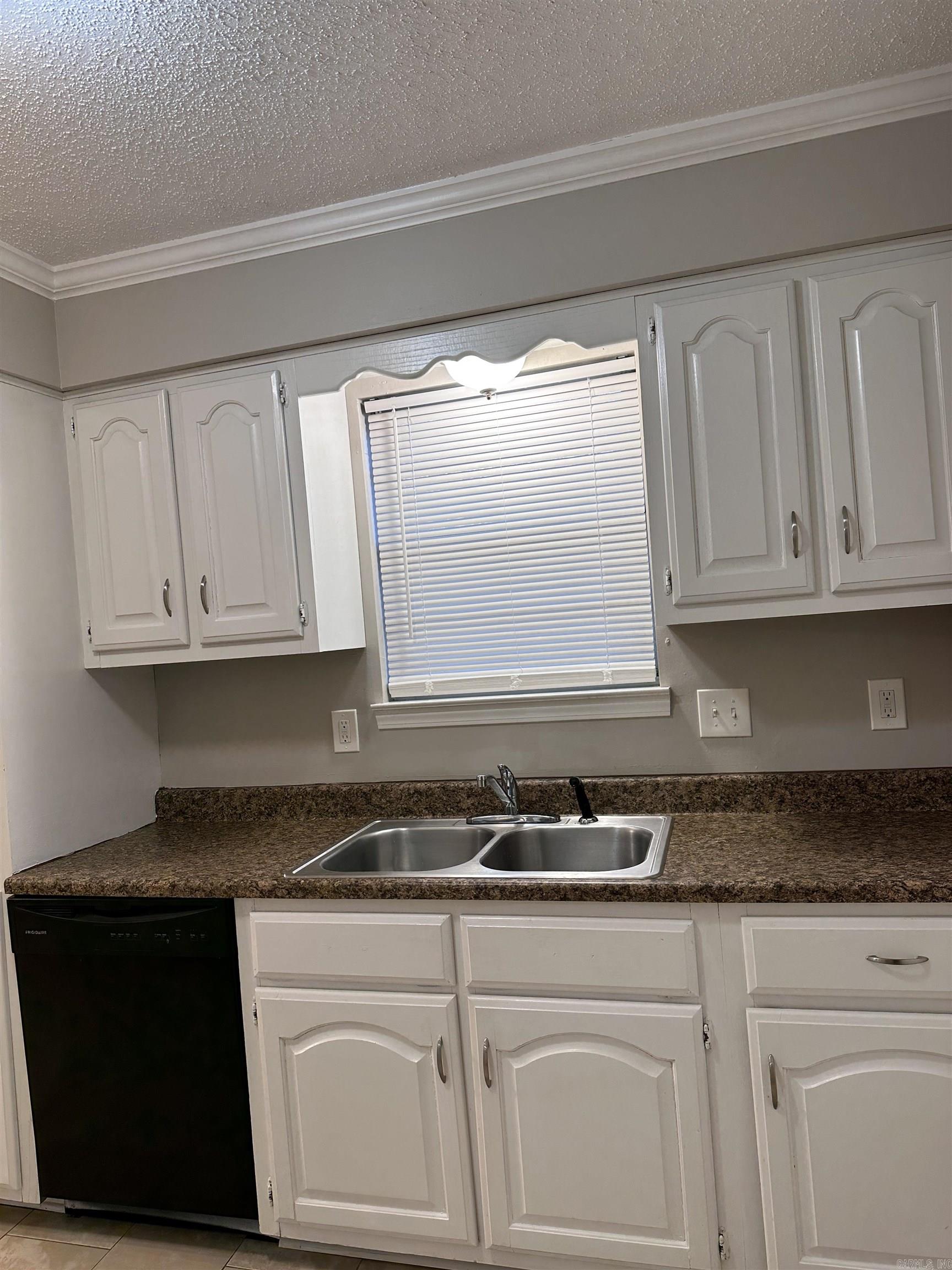 1813 Lynette Dr  Little Rock, AR