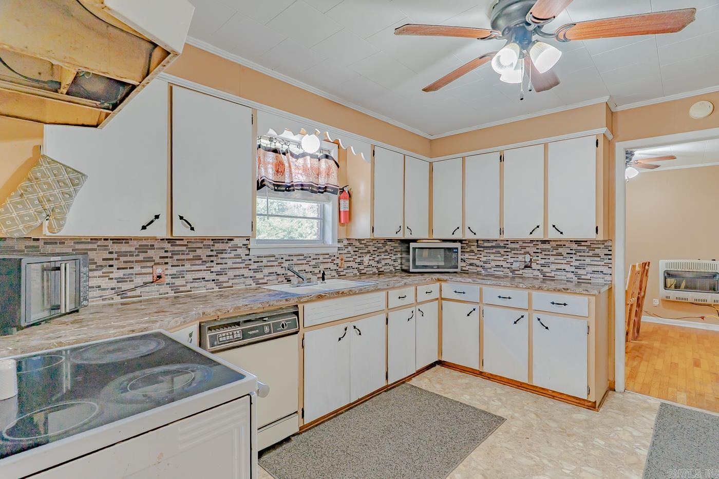19571 W Highway 90  Ravenden, AR