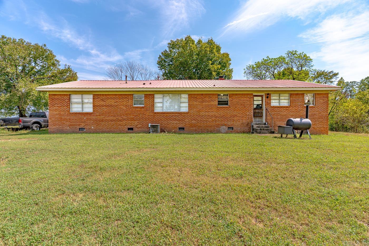 19571 W Highway 90  Ravenden, AR