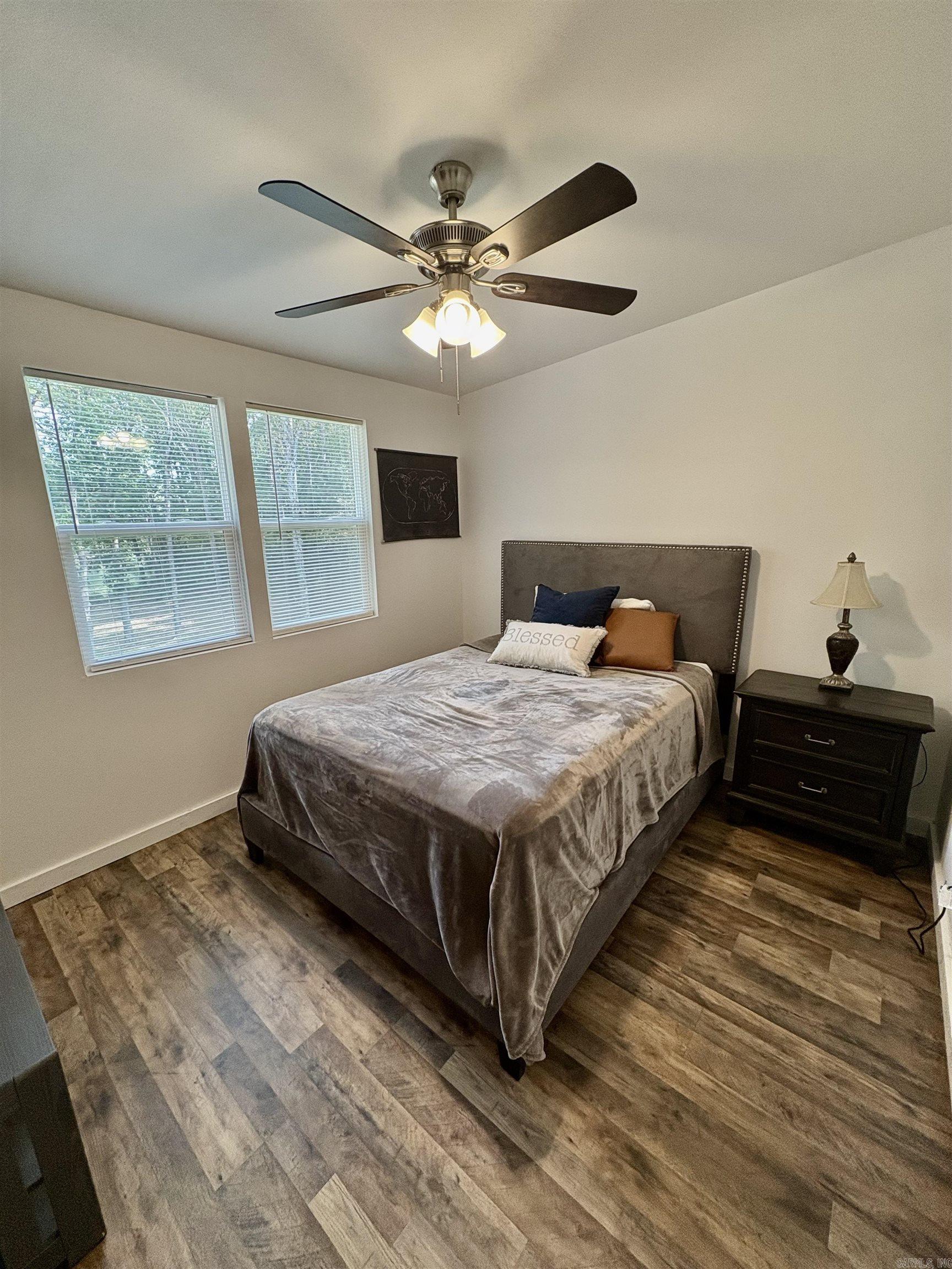 77 E Starfield  Greers Ferry, AR