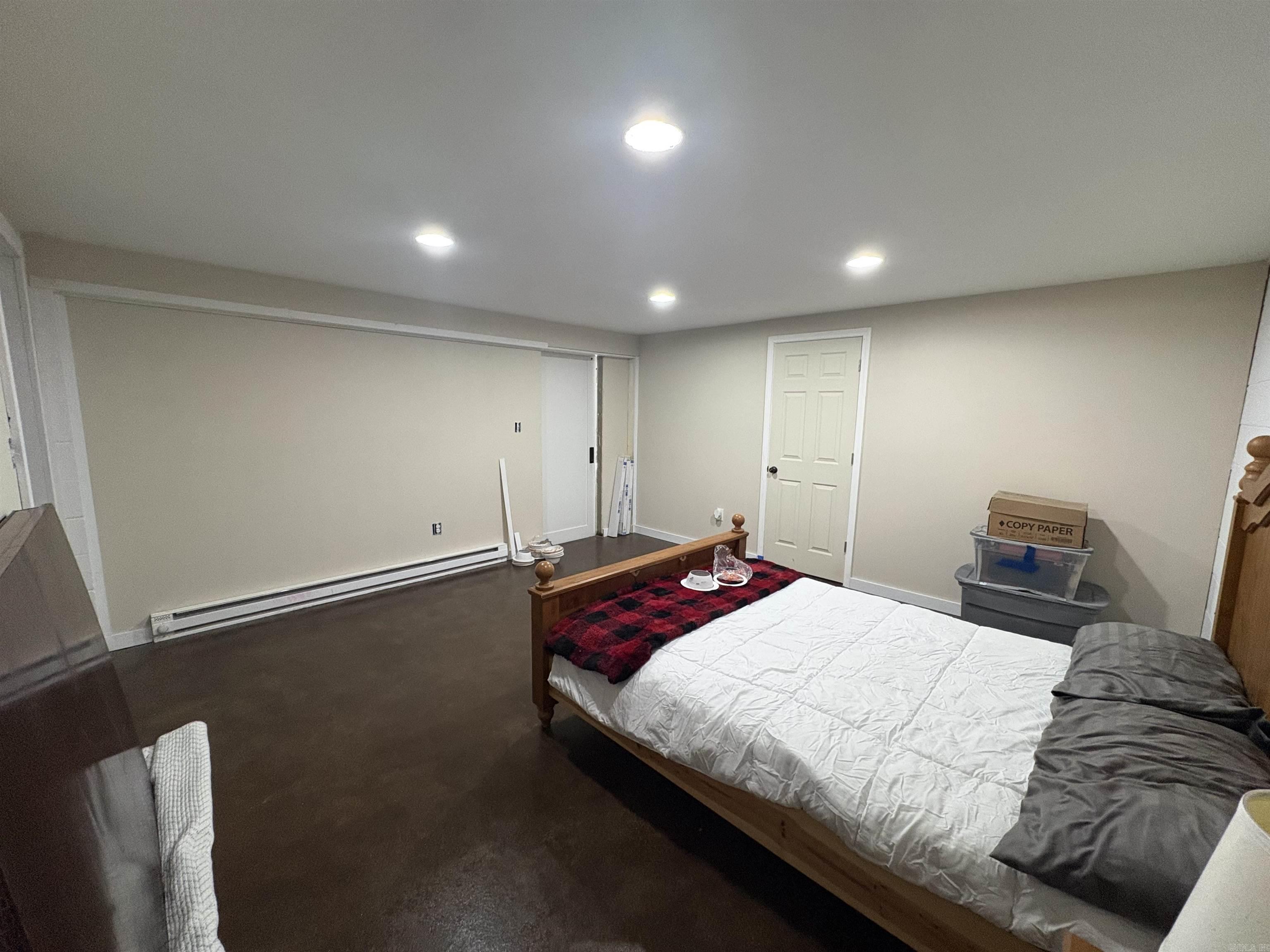 77 E Starfield  Greers Ferry, AR