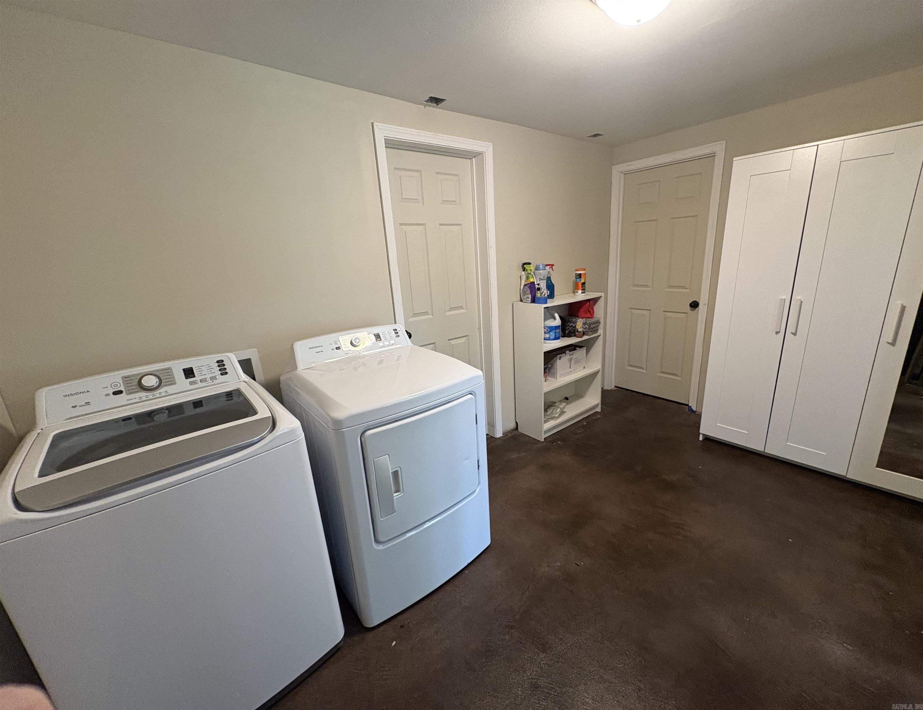 77 E Starfield  Greers Ferry, AR