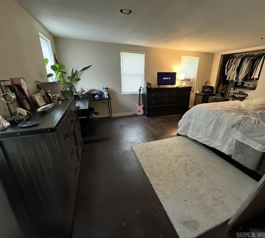 77 E Starfield  Greers Ferry, AR