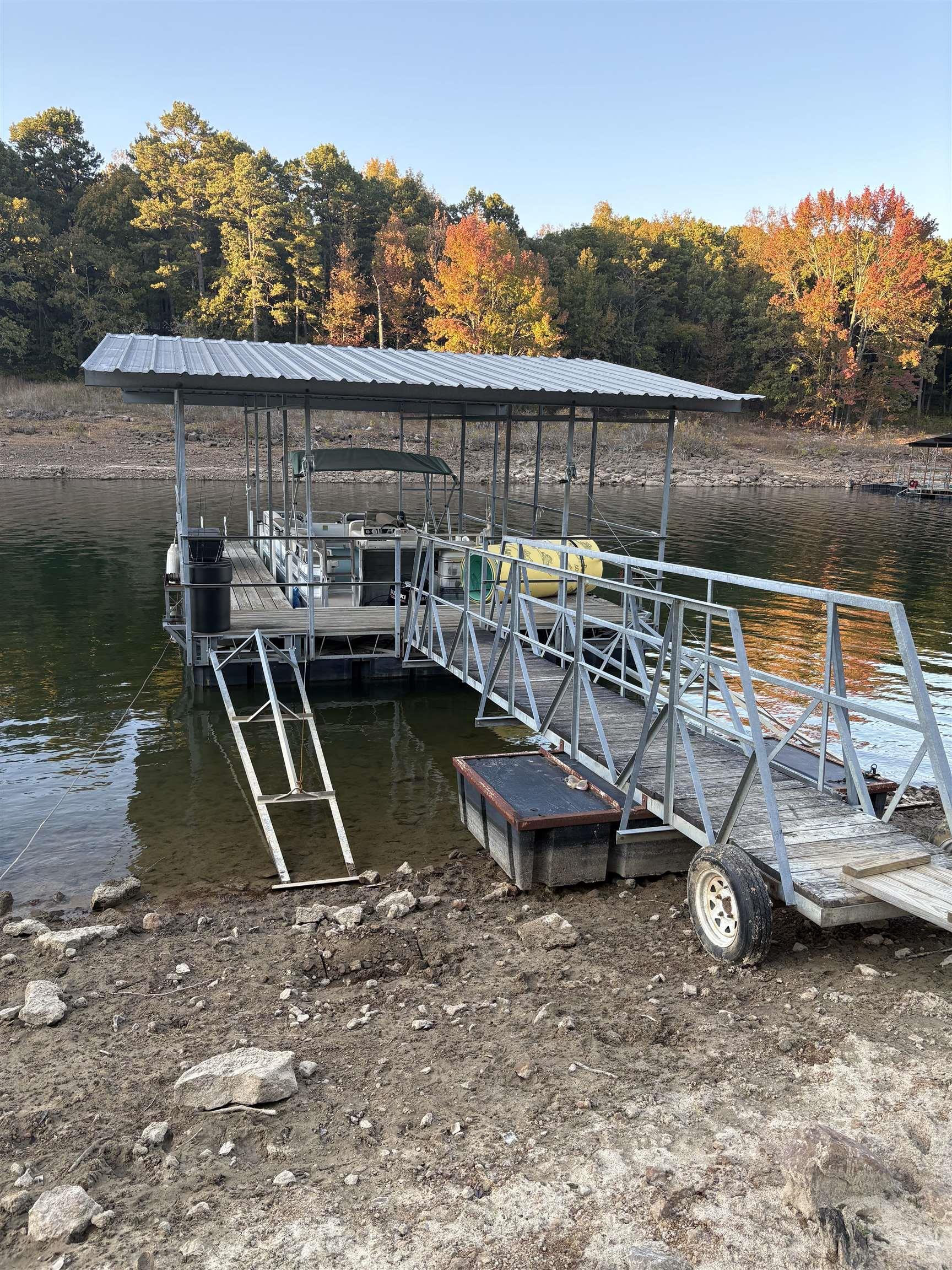 77 E Starfield  Greers Ferry, AR