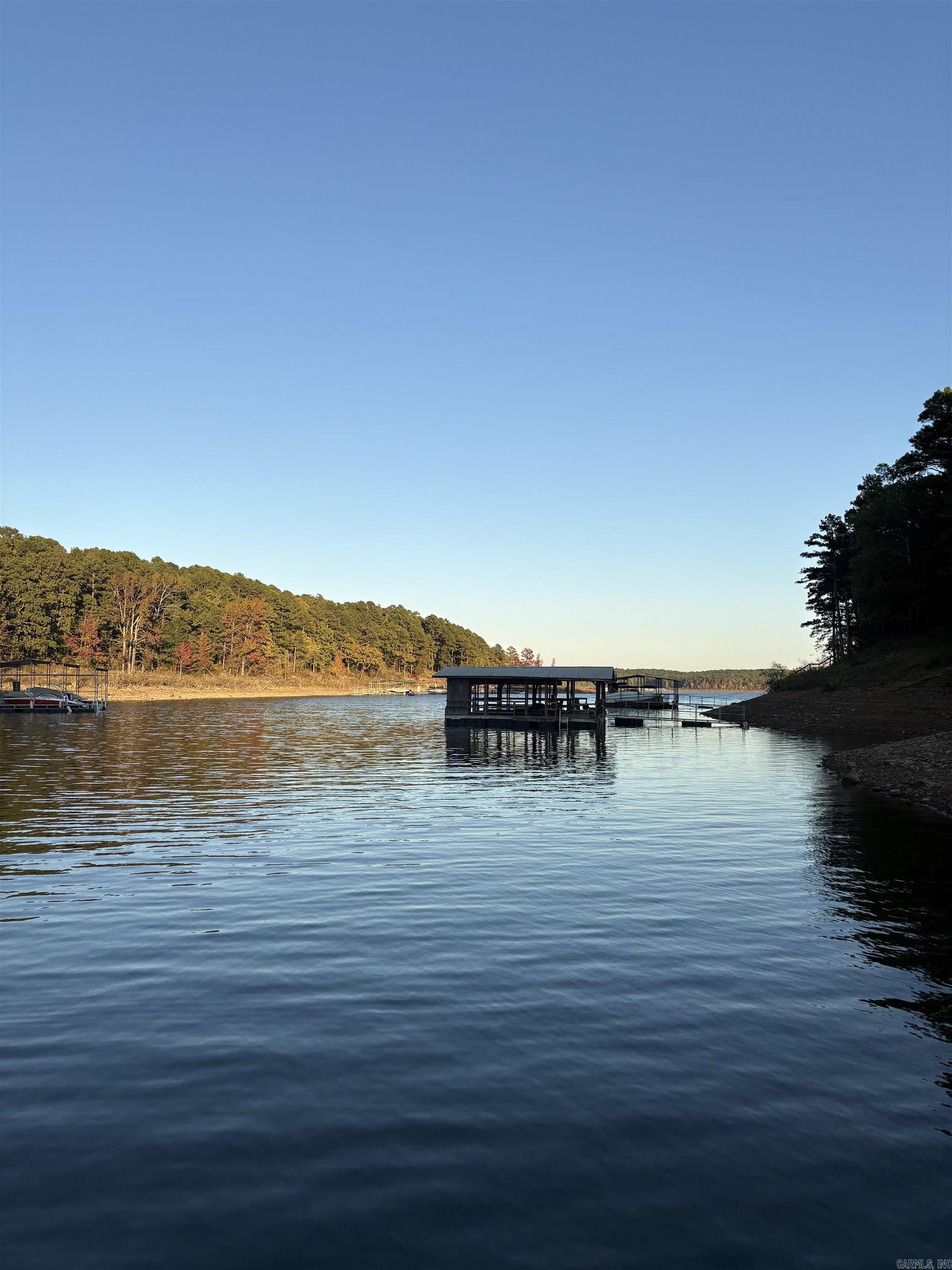 77 E Starfield  Greers Ferry, AR
