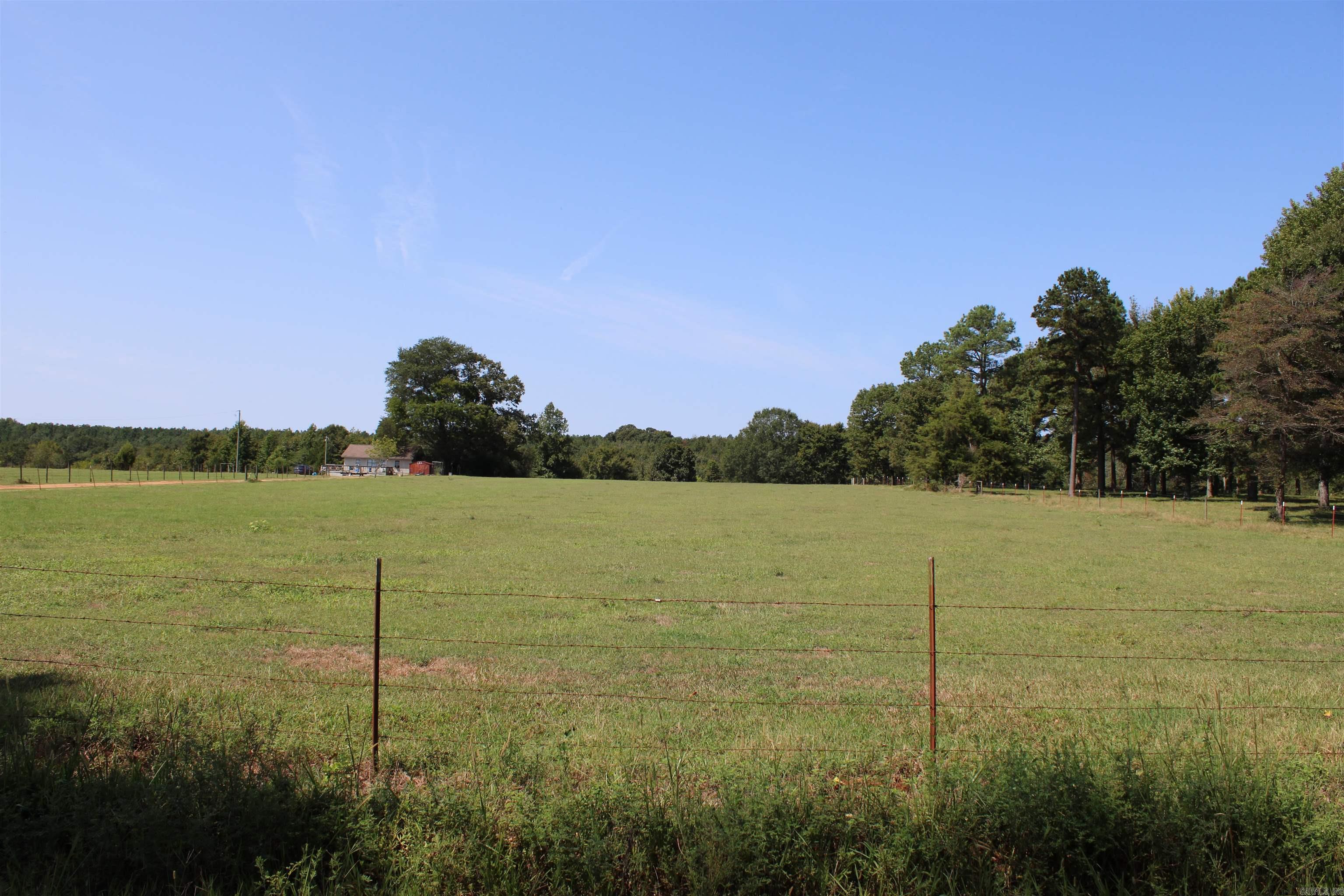 85 Ackley  Nashville, AR
