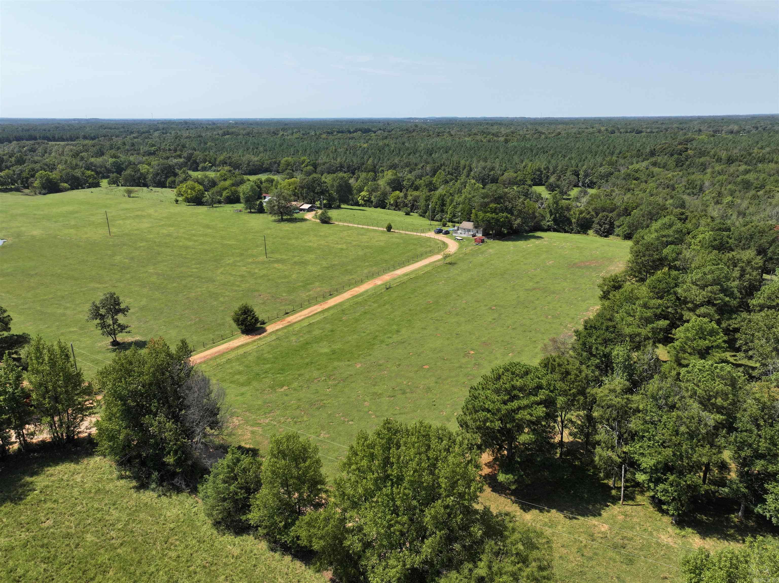 85 Ackley  Nashville, AR