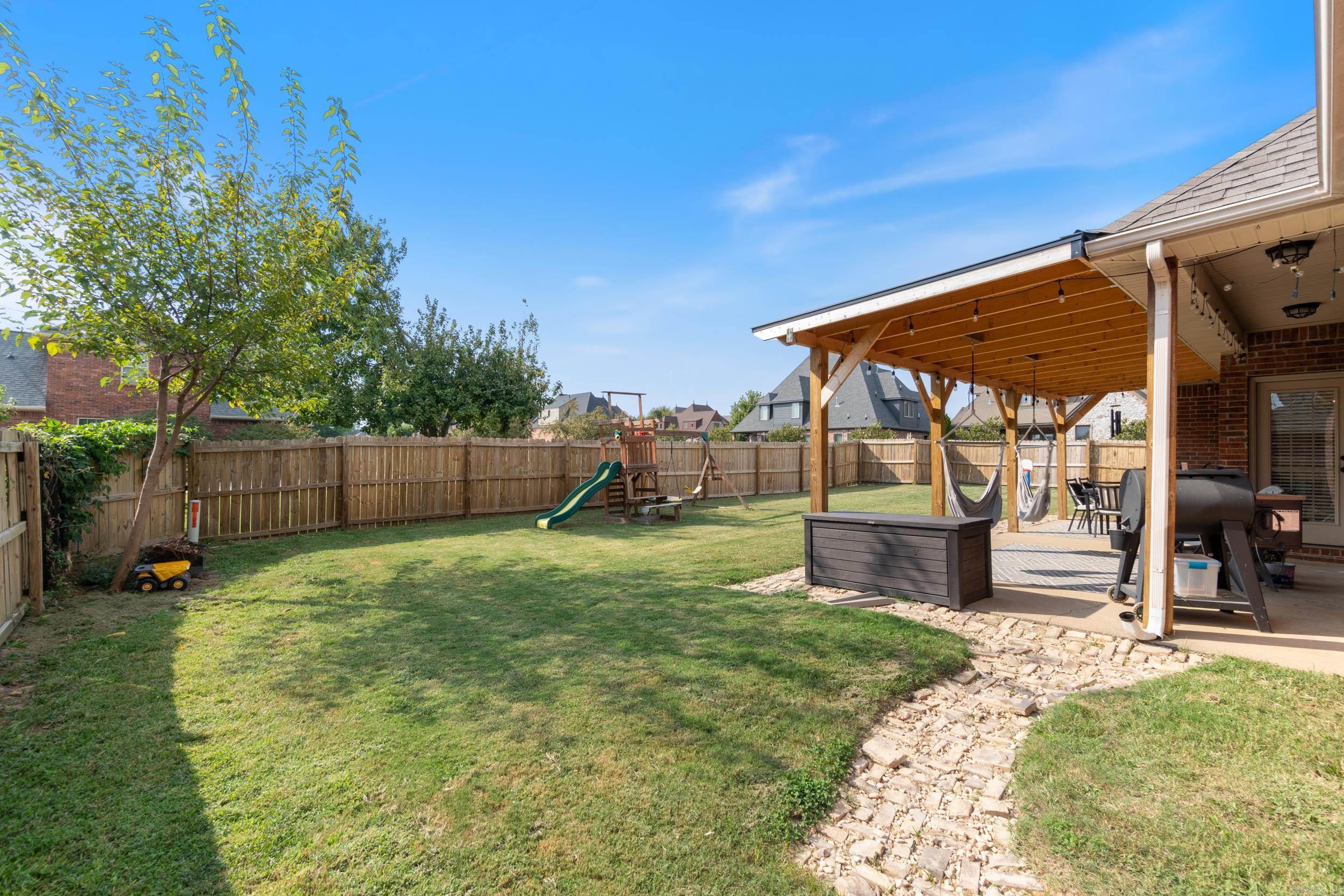 700 SW Sterling  Bentonville, AR