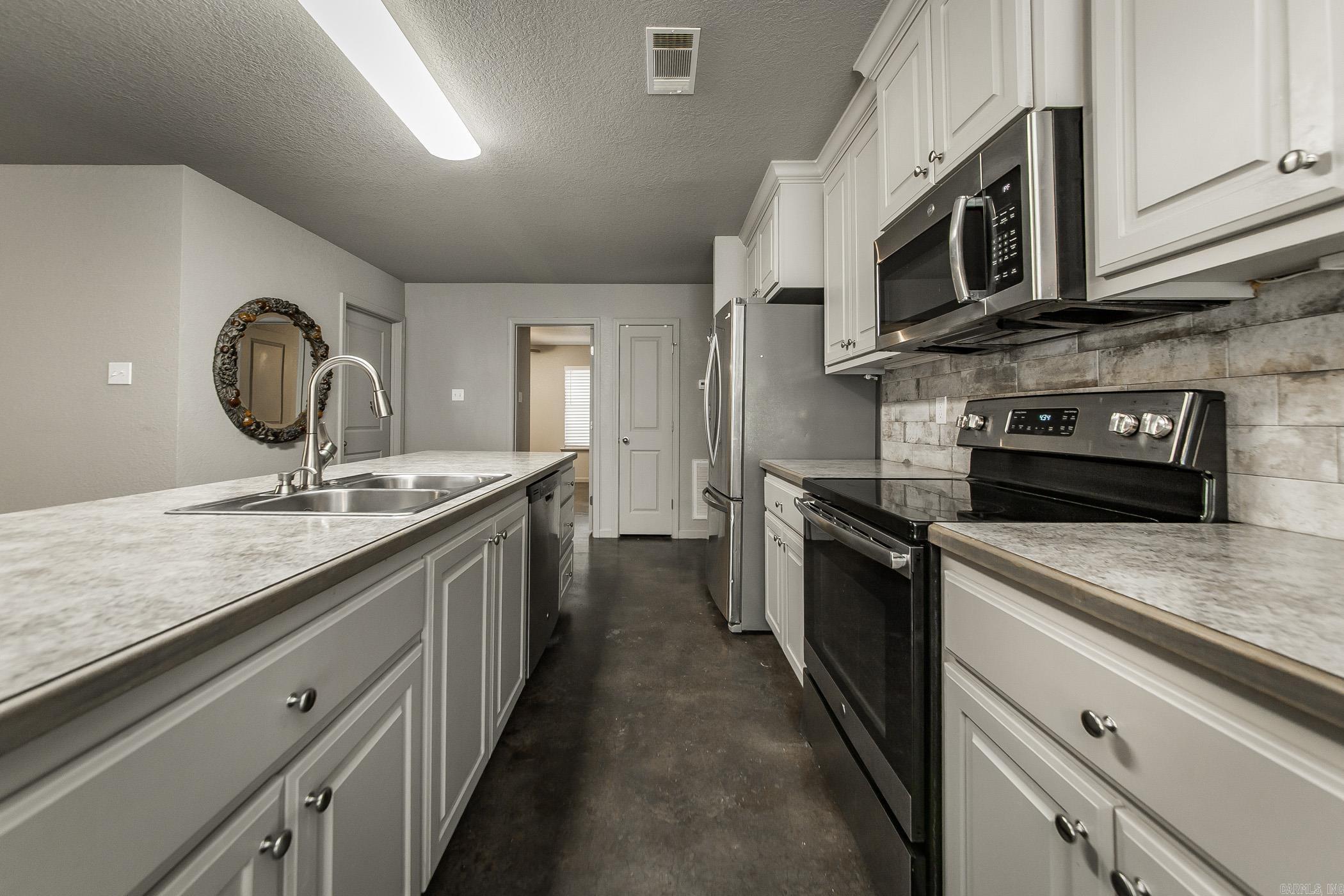8320 B Holiday  Sherwood, AR