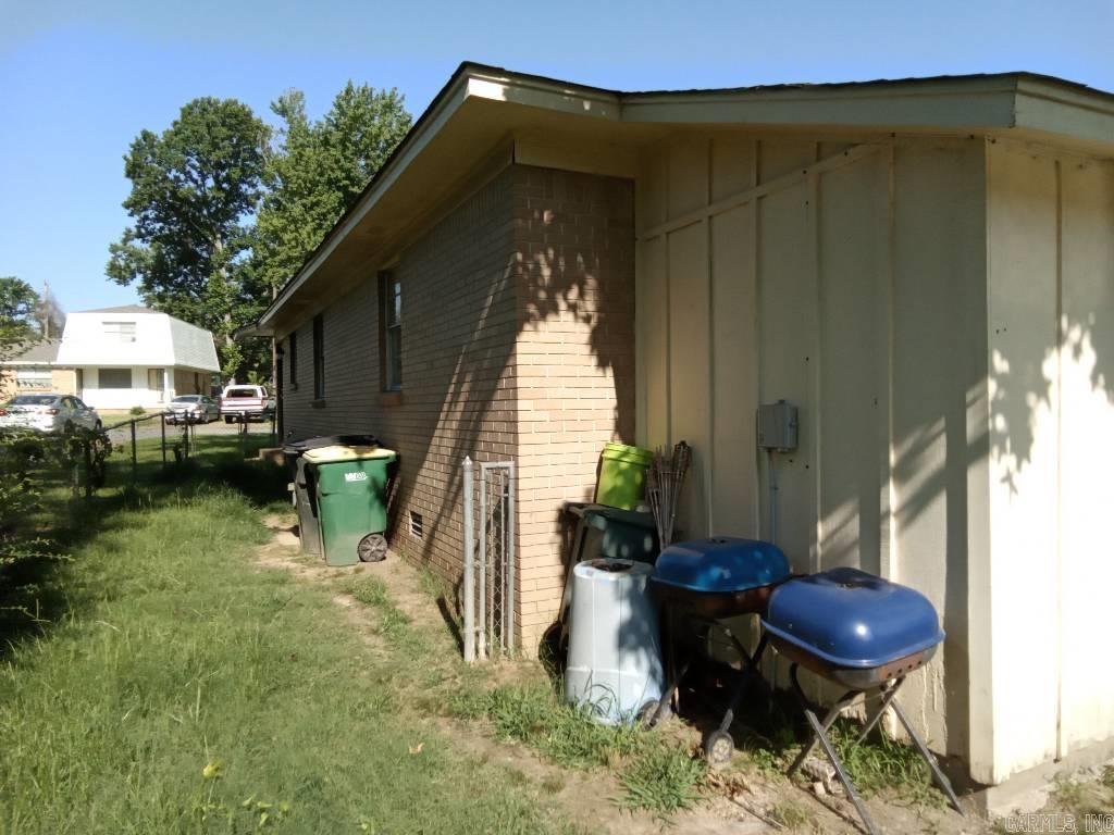 622-624 Newcastle Dr  Sherwood, AR
