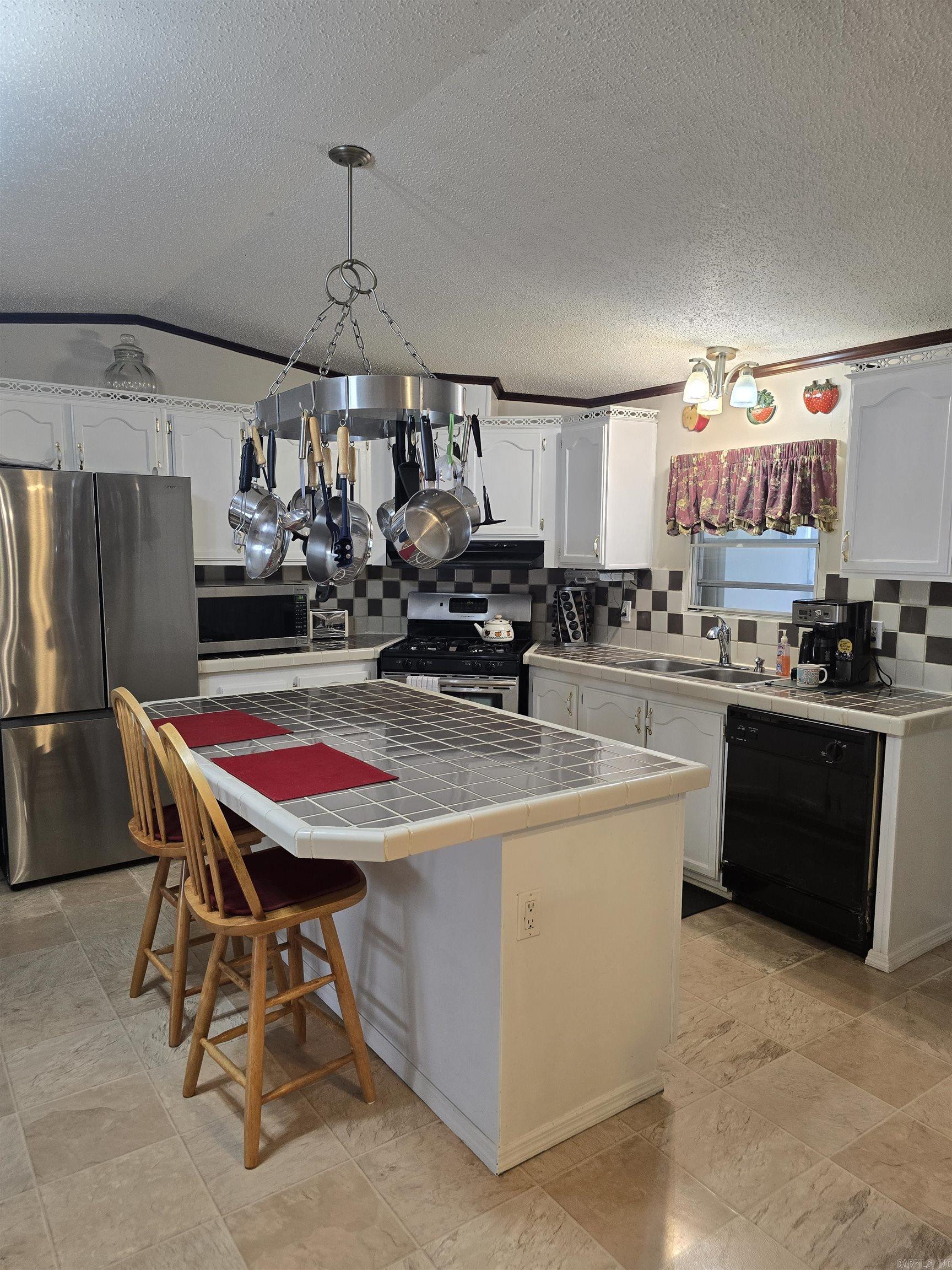 125 Starlight  Romance, AR