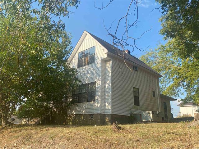111 N 3rd  Black Rock, AR