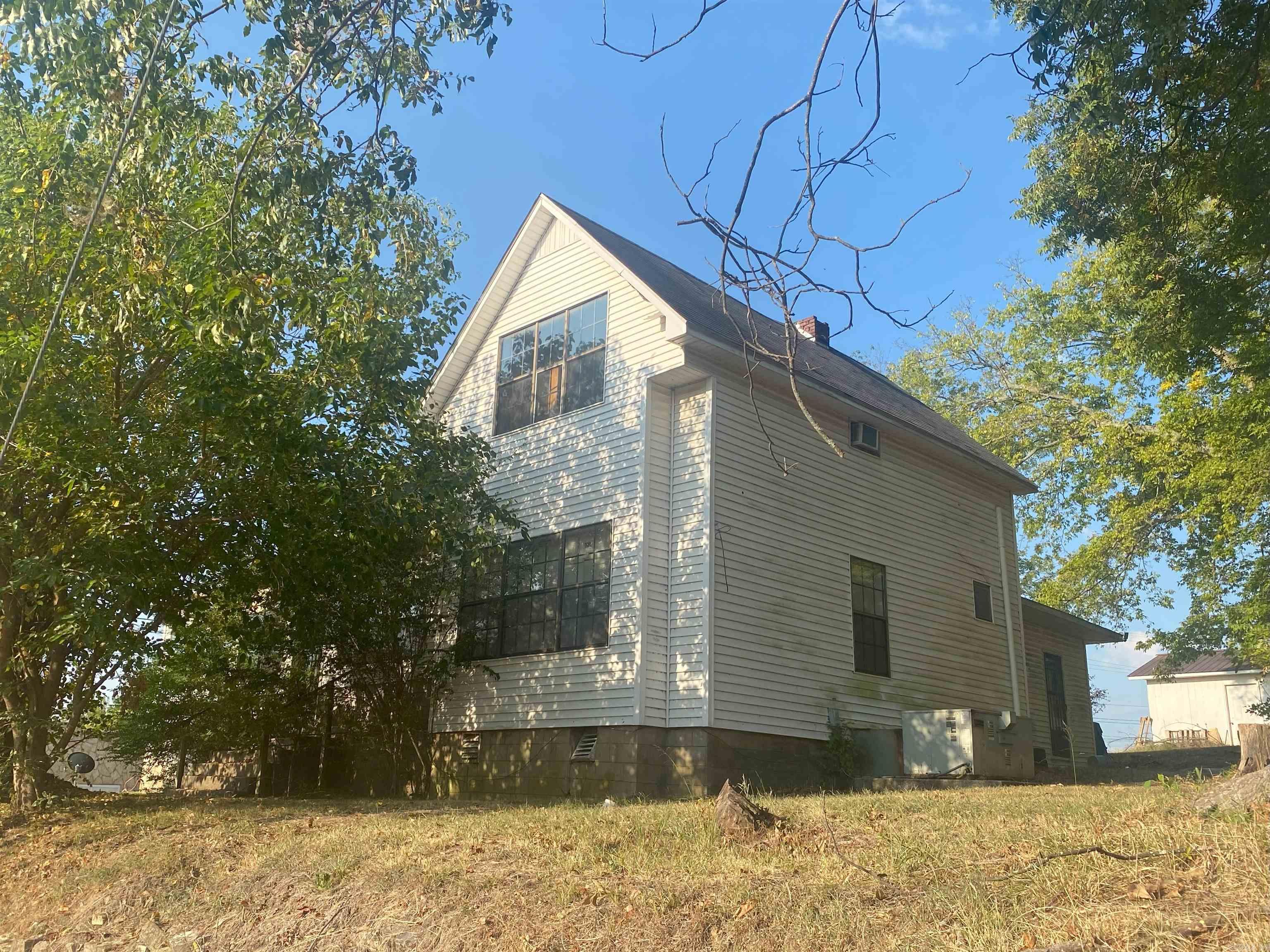 111 N 3rd  Black Rock, AR