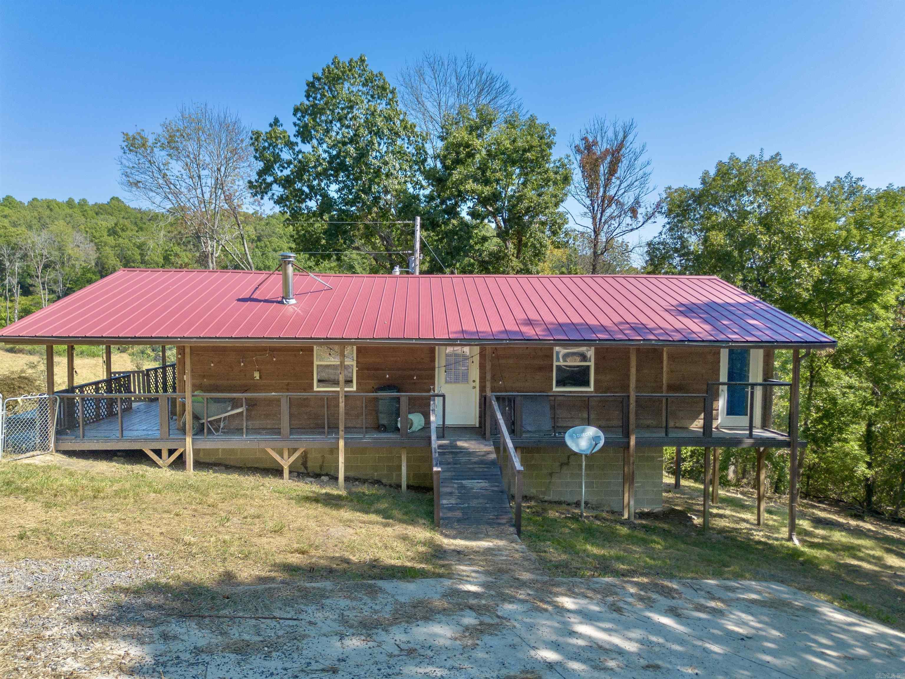 500 Pine Grove Ln  Marshall, AR