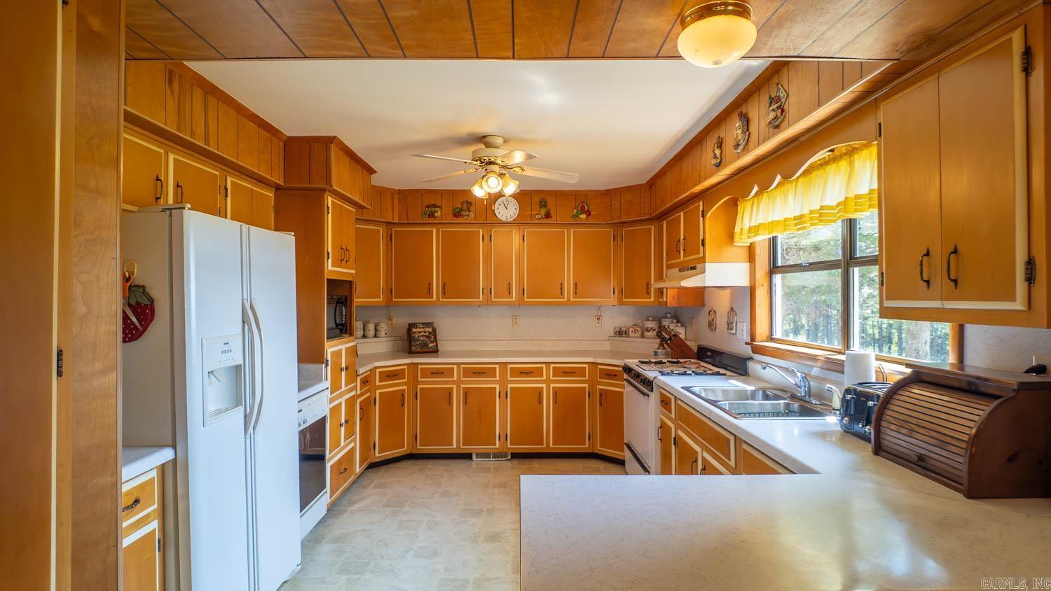 1563 Squirrel Hill Road  Glencoe, AR