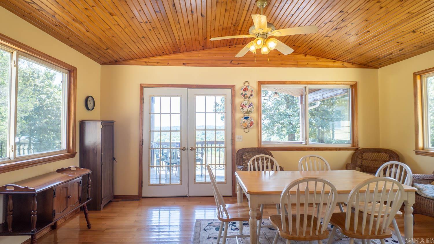 1563 Squirrel Hill Road  Glencoe, AR