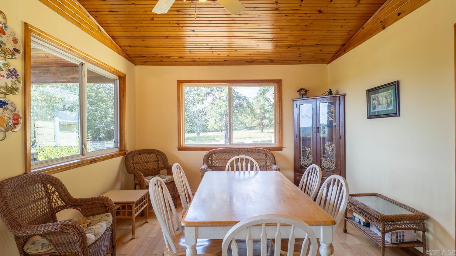 1563 Squirrel Hill Road  Glencoe, AR