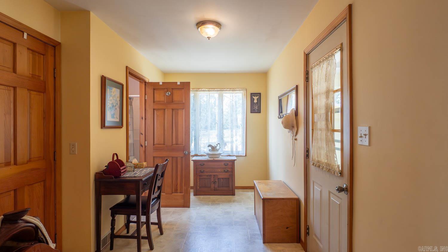 1563 Squirrel Hill Road  Glencoe, AR