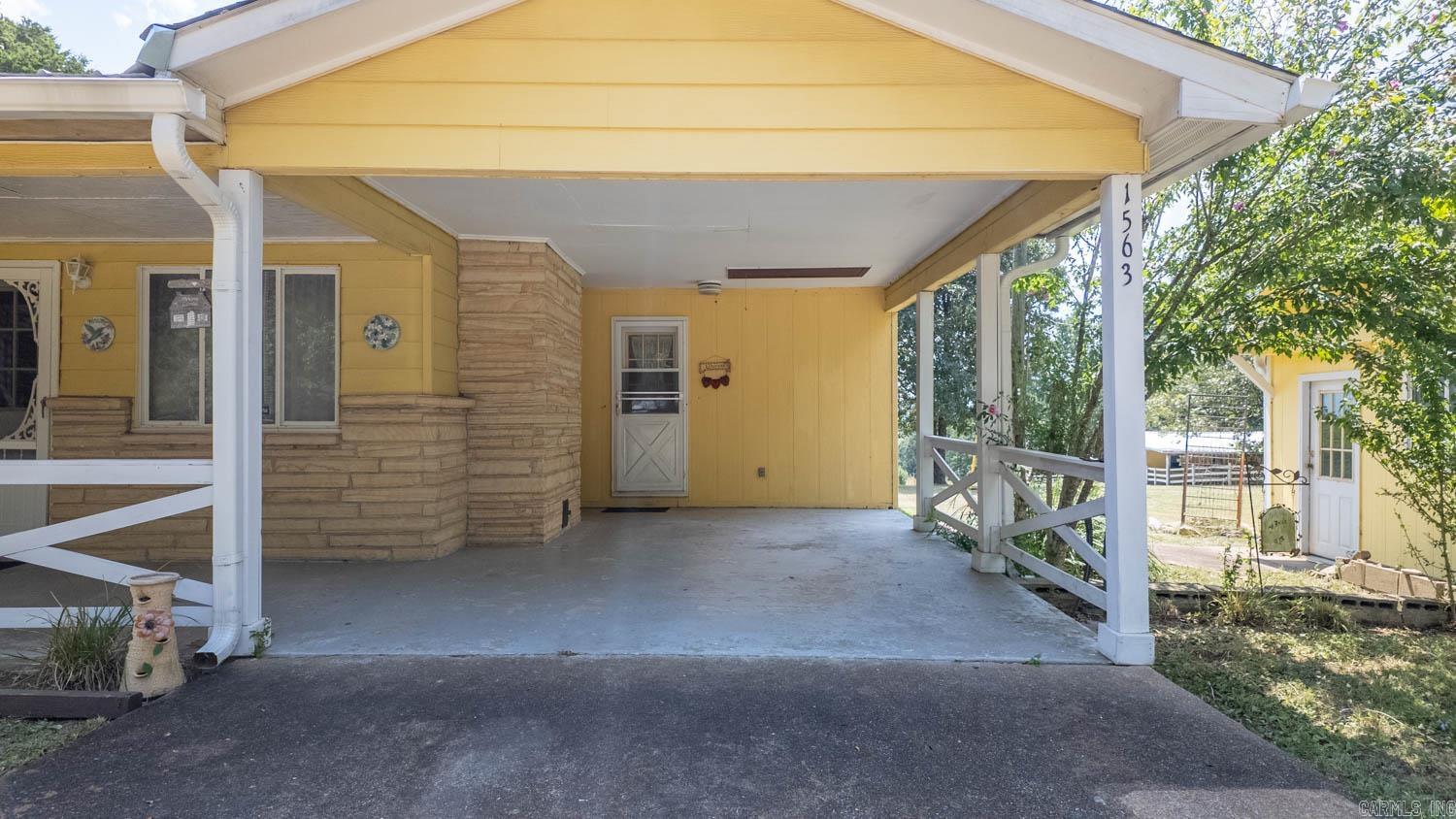 1563 Squirrel Hill Road  Glencoe, AR
