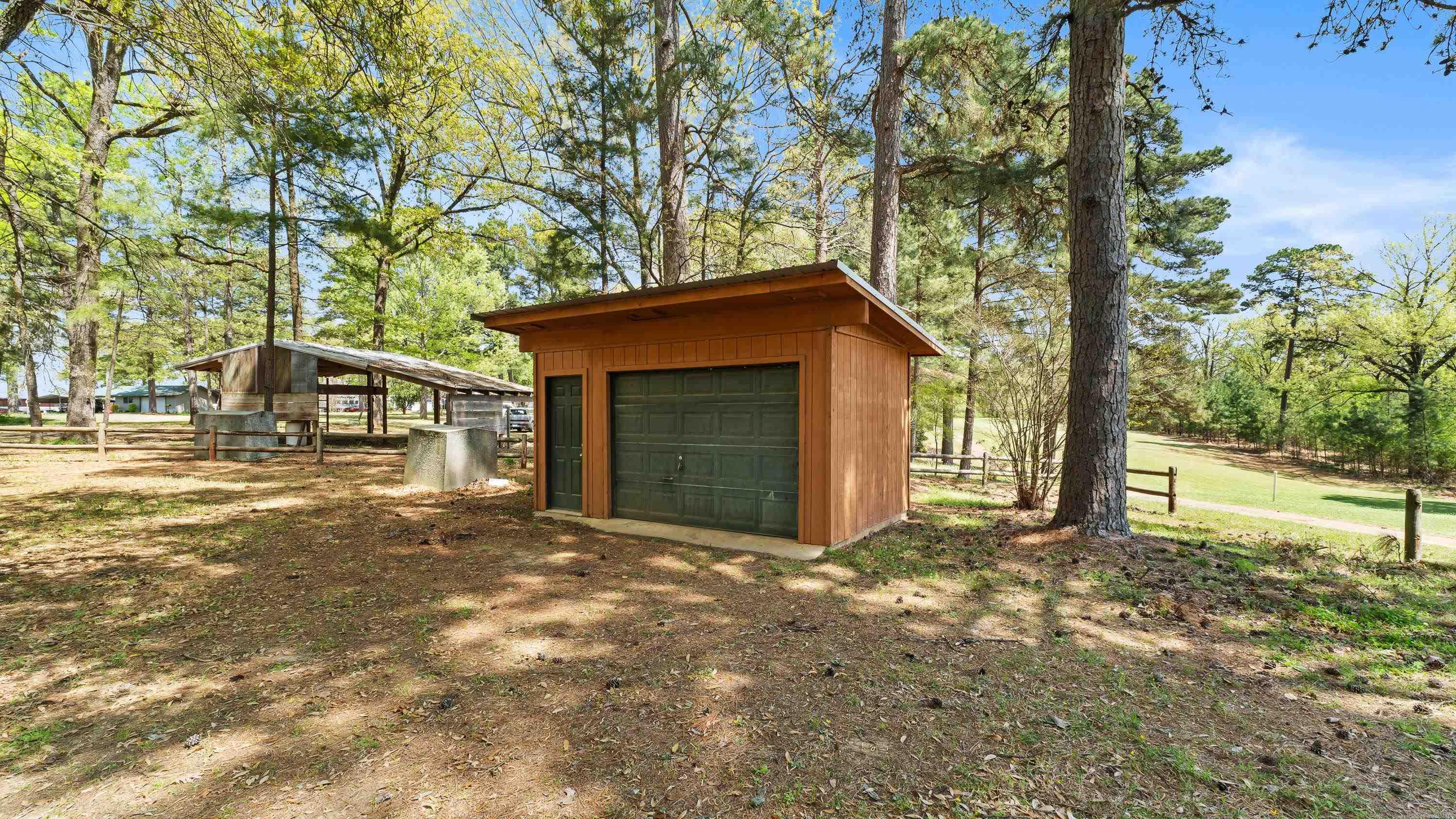 111 Old Millwood Rd  Ashdown, AR