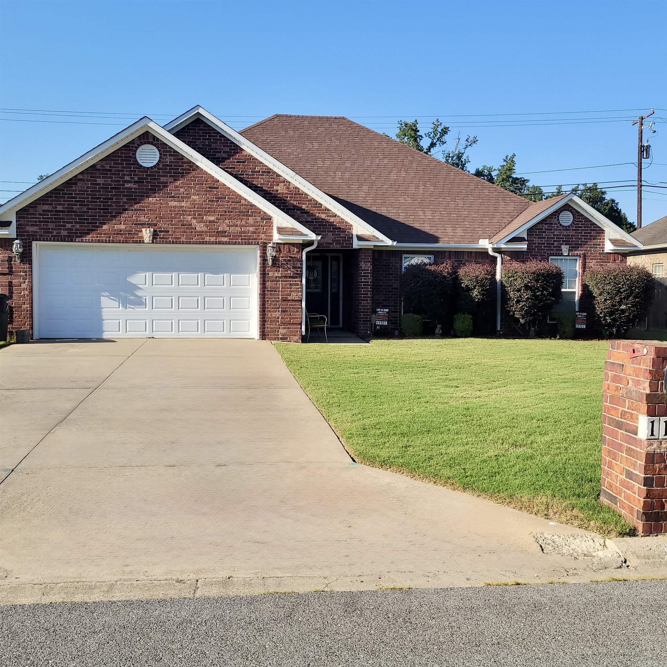 1112 Colonial Drive  Jacksonville, AR