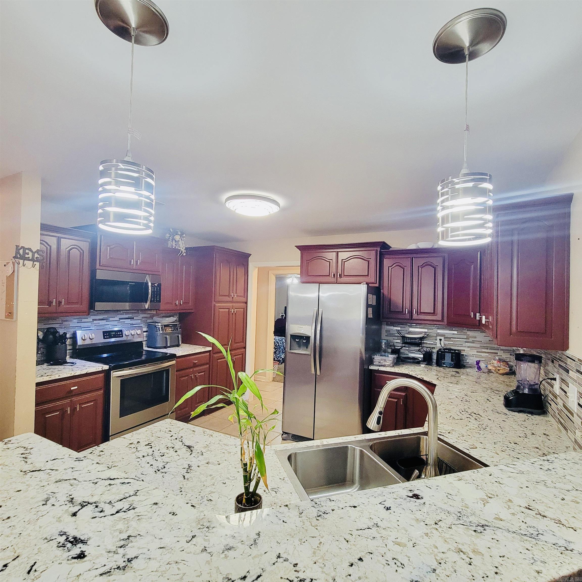 1112 Colonial Drive  Jacksonville, AR