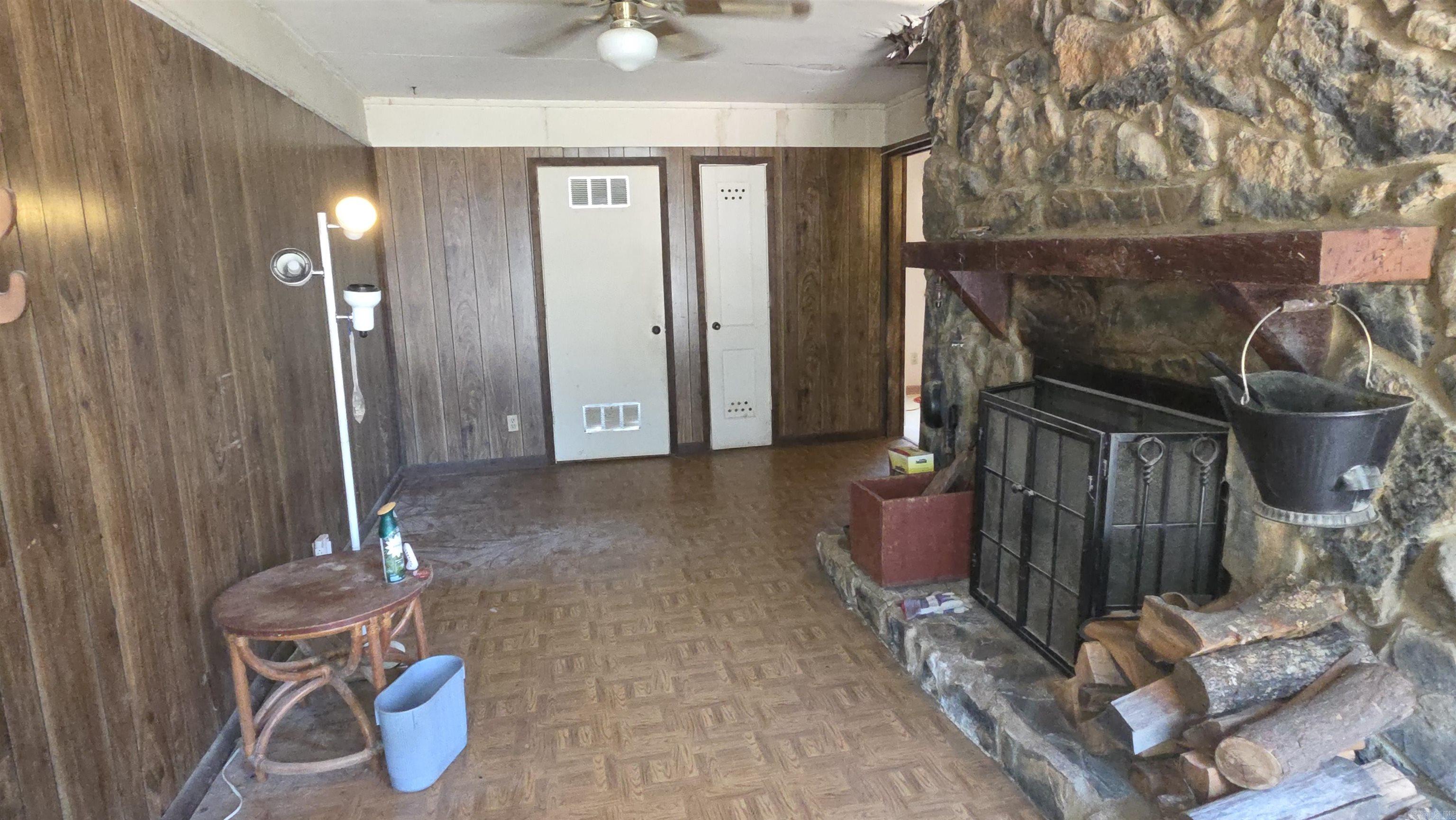 1 Coral  Jacksonville, AR